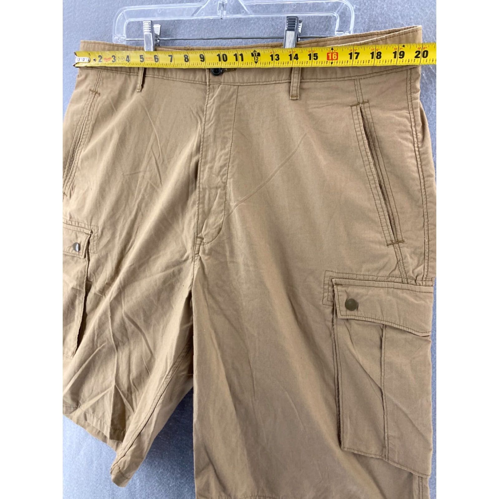 Levi's Levi's Cargo Shorts Mens 38 Beige Workwear Cotton White Tab Casual Men Shirt/Shorts Size US 38 / EU 54 - 2 Thumbnail