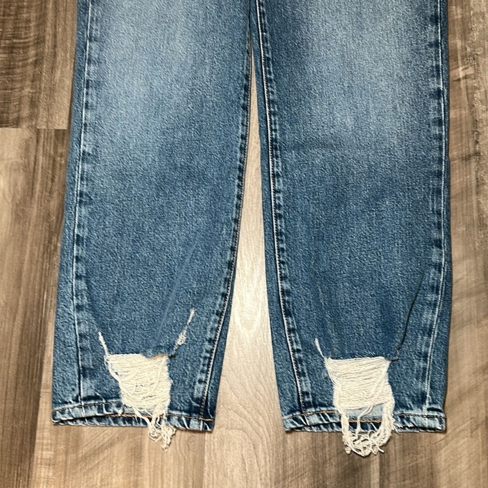 Good American Good American High Rise Distressed Boyfriend Jeans - 4/27 Size 27" / US 4 / IT 40 - 4 Thumbnail
