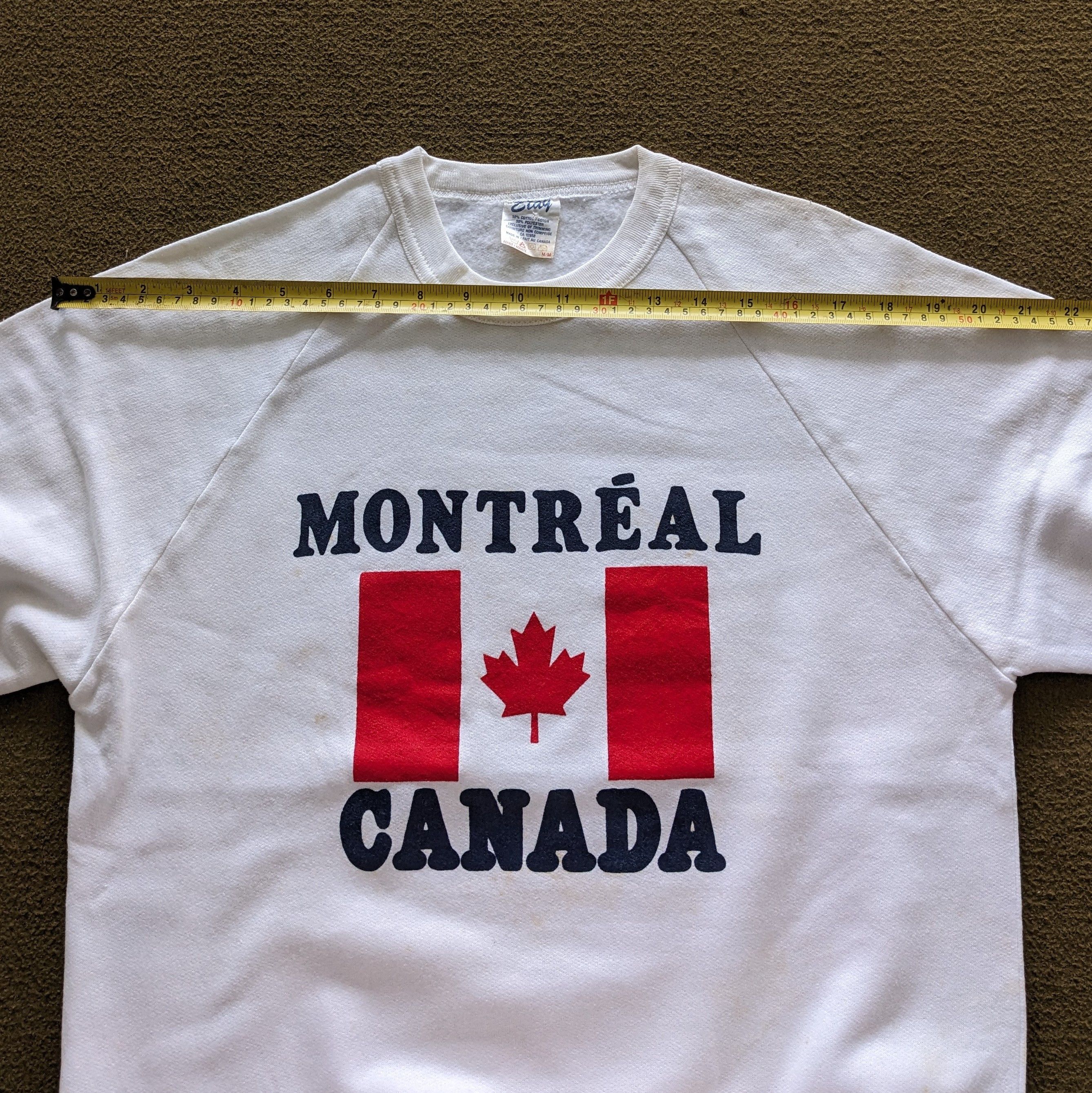 Vintage Vintage MONTREAL CANADA Flag Design Sweatshirt Size US S / EU 44-46 / 1 - 6 Thumbnail