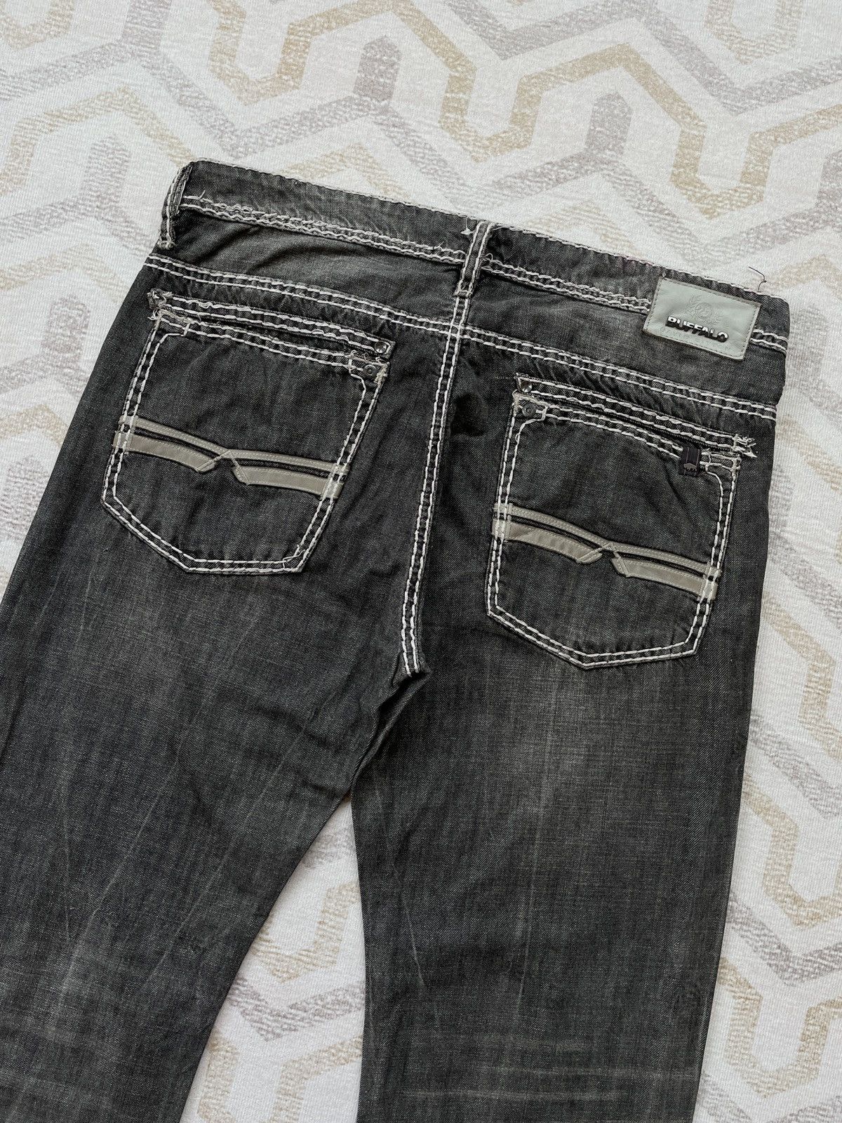 Buffalo David Bitton Buffalo David Bitton Deakon Jeans Size US 36 / EU 52 - 2 Thumbnail