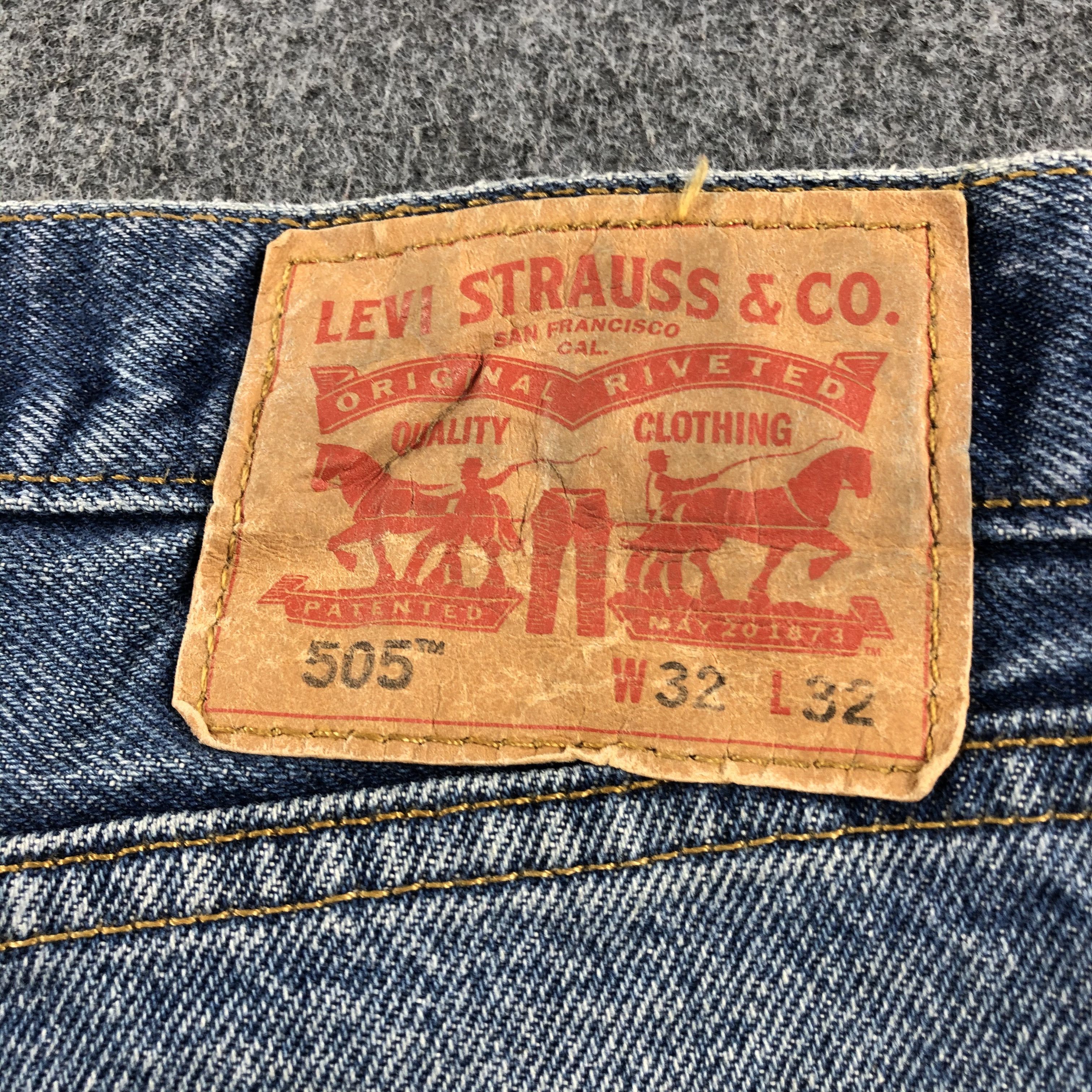 Levi's Vintage Blue Wash Levis 505 Jeans-J2311 Size US 33 - 5 Thumbnail
