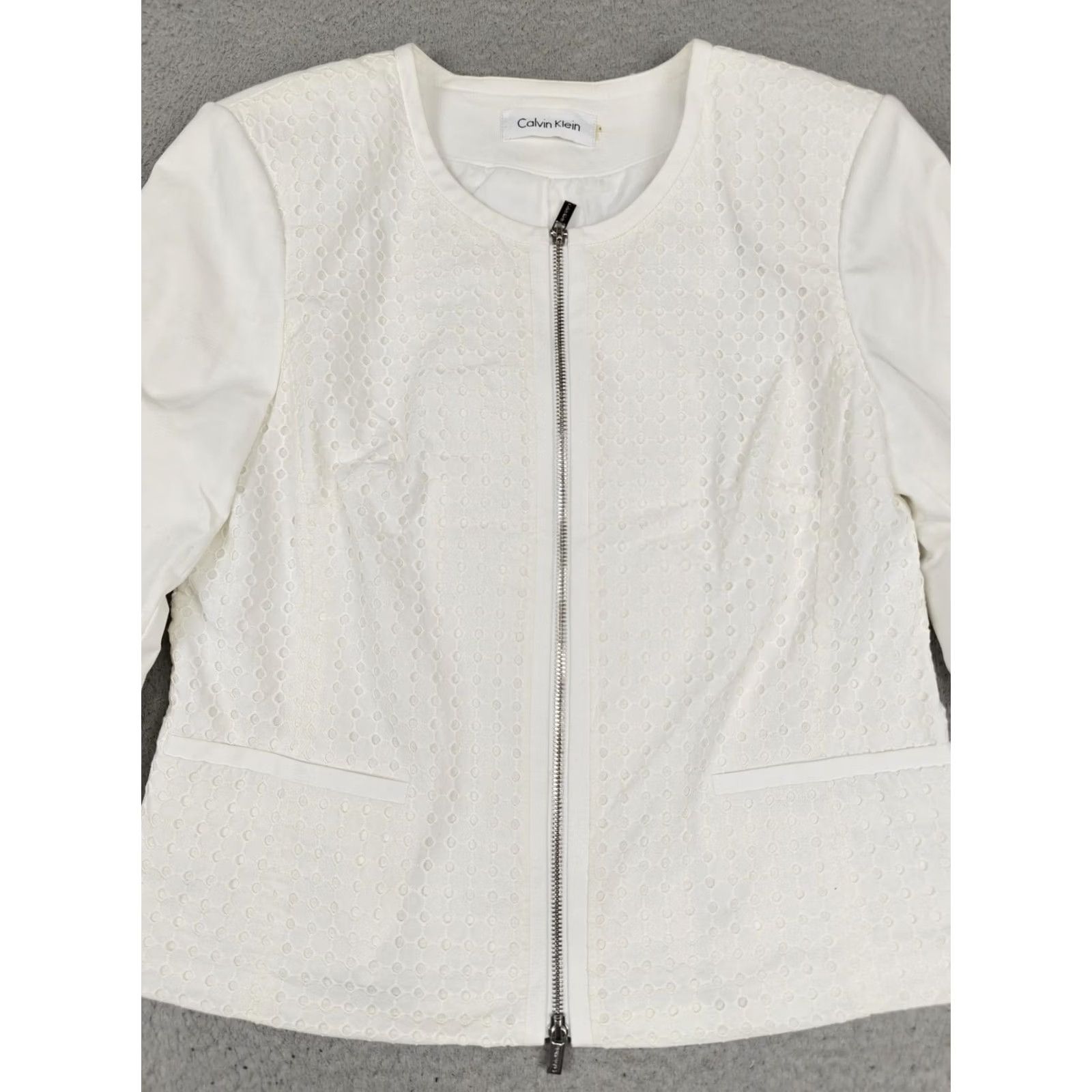 Calvin Klein Calvin Klein Jacket Womens Medium White Lace Front Zip Pockets Lined Collarless Size M / US 6-8 / IT 42-44 - 2 Thumbnail