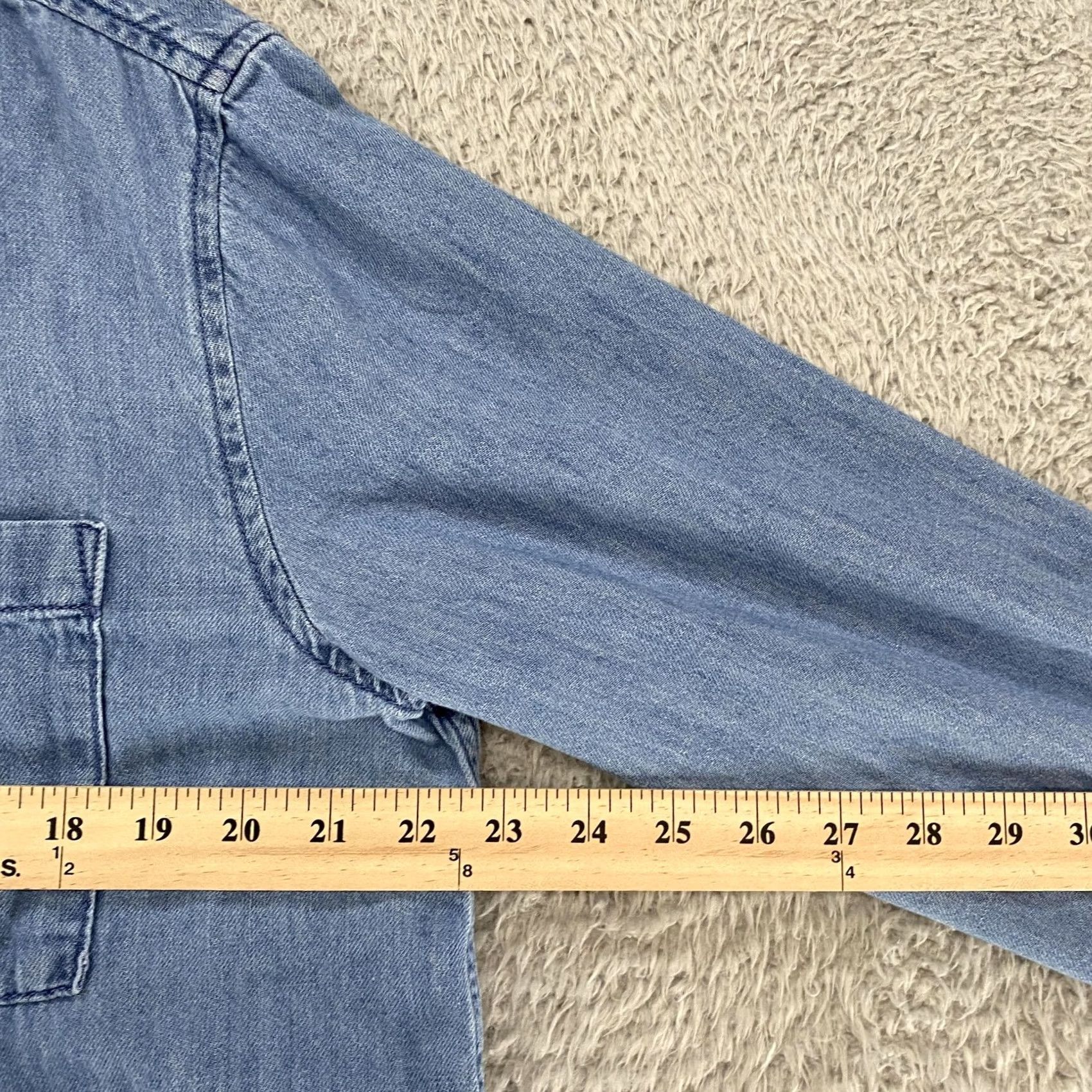 Vintage Lola River Chambray Shirt Womens Large Blue Cotton Button Up Long Sleeve Top Size L / US 10 / IT 46 - 5 Thumbnail