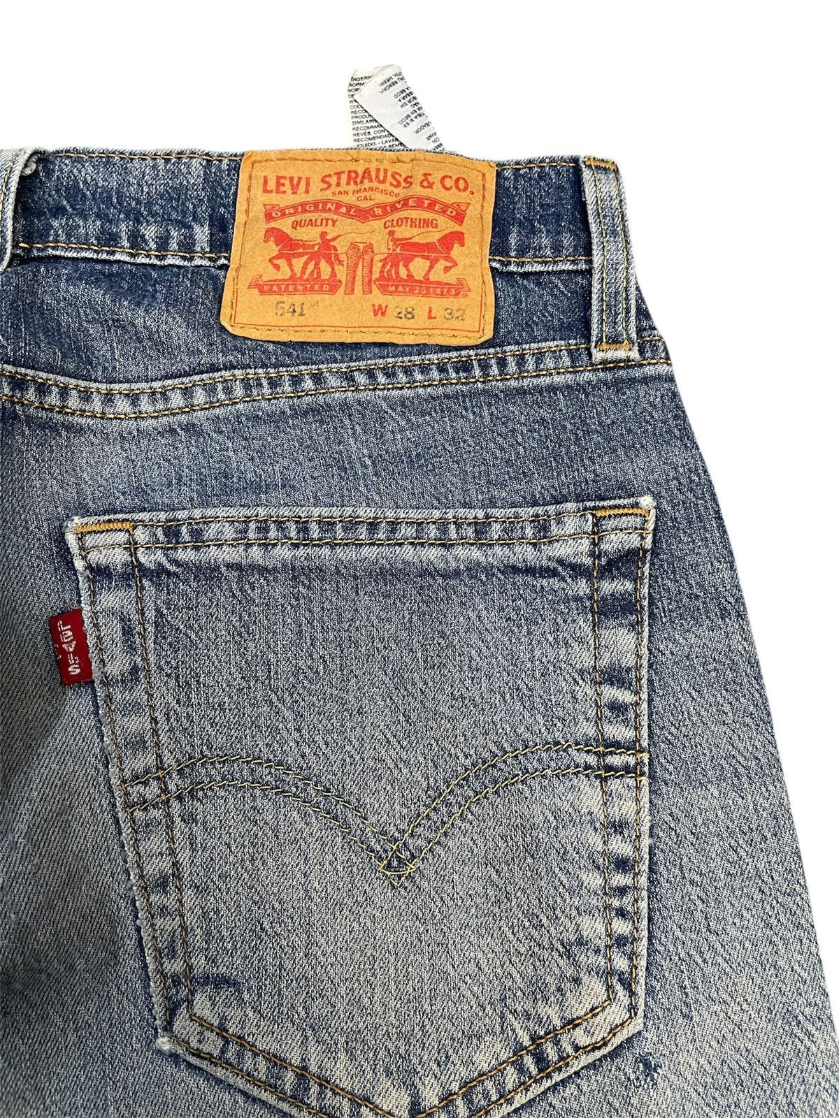 Levi's Vintage Y2k Levis 541 Blue Washed Distressed Jeans Size US 28 / EU 44 - 5 Thumbnail