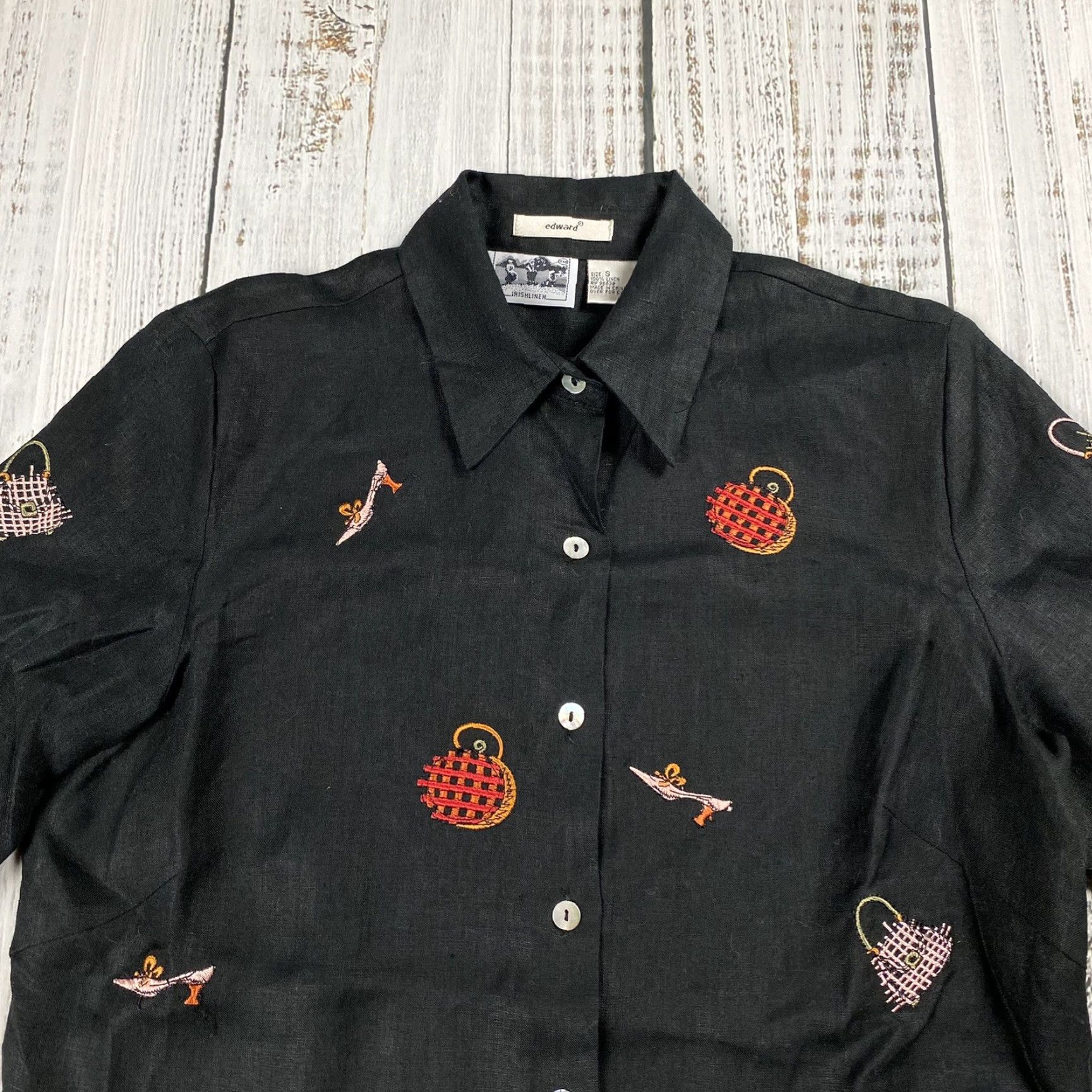 Vintage VINTAGE Edward Black Linen Button-Up Shirt Sz S, Long Sleeve, Embroidered, Classic Fit, Womens Size S / US 4 / IT 40 - 2 Thumbnail