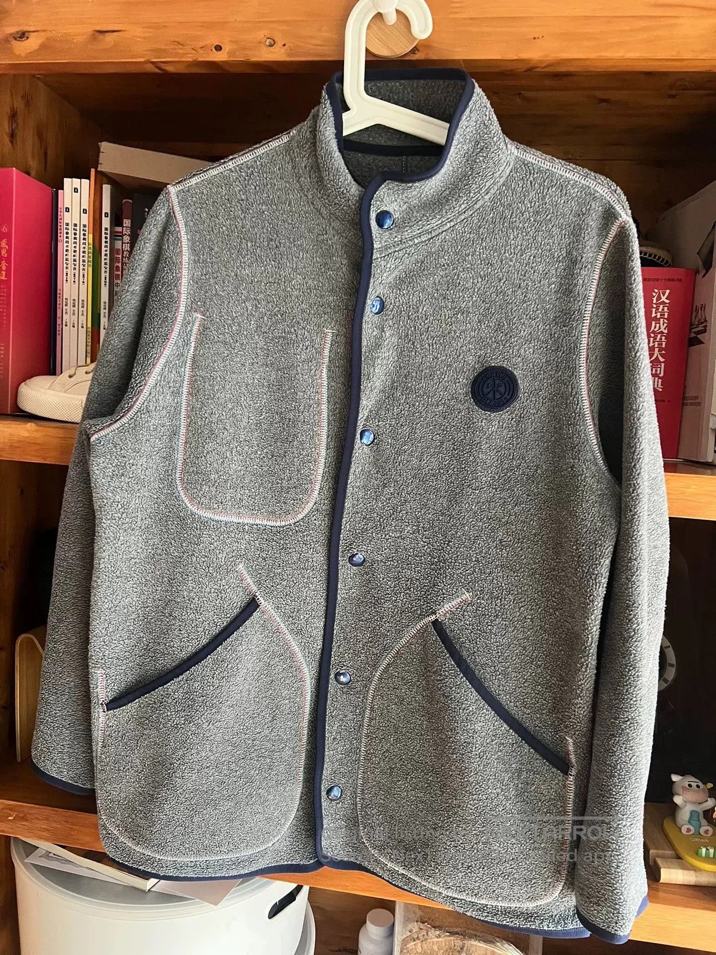 Porter Classic stylish gray fleece jacket with blue accents. Size US S / EU 44-46 / 1 - 3 Thumbnail