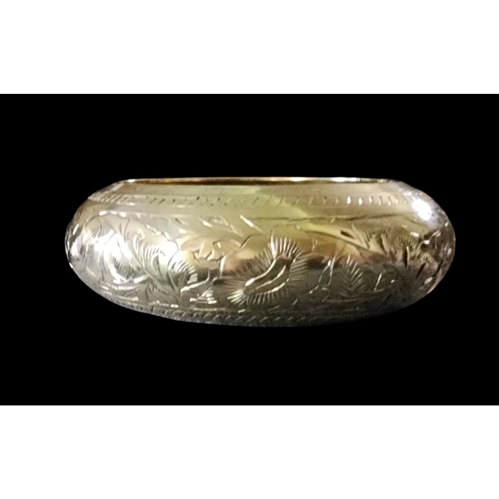 The Unbranded Brand Costume Brass Embossed Design bangle bracelet fashion 0174B Size ONE SIZE - 5 Thumbnail