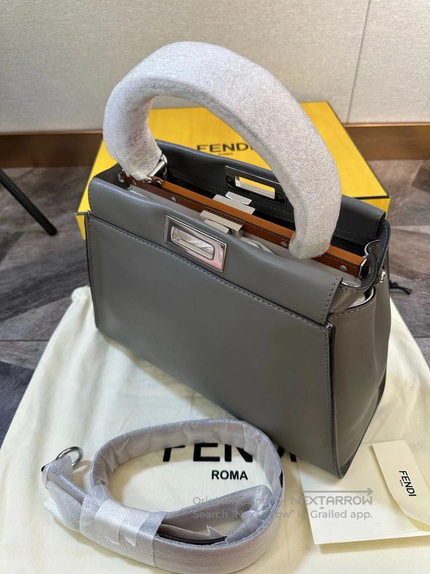 Fendi Fendi Classic Peekaboo New Medium. Size ONE SIZE - 3 Thumbnail