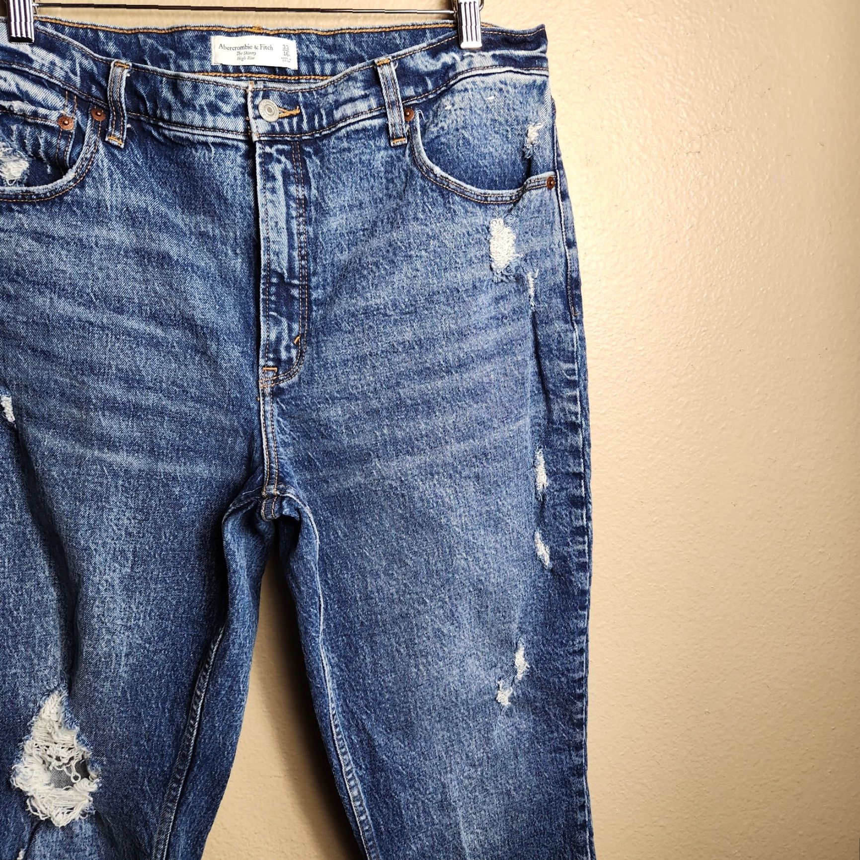 Abercrombie & Fitch Abercrombie & Fitch Womens Skinny High Rise Distressed Jeans 16/33 Jeans Blue 5-Pocket Festival Bohemian Distressed Stretch Mens Girls Womens? Size 38" / US 16 / IT 52 - 3 Thumbnail