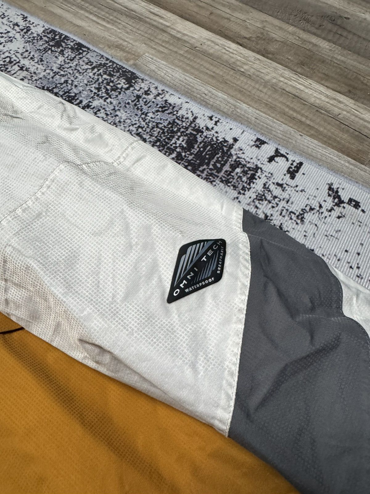 Columbia × Vintage 90’s Columbia Omni-Tech Waterproof titanium Windbreaker Size US XL / EU 56 / 4 - 4 Thumbnail