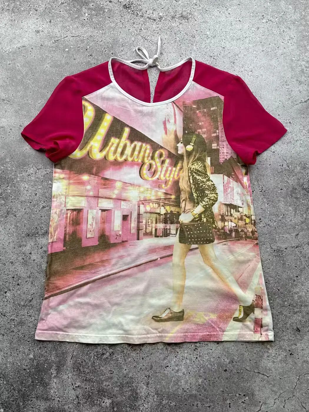 Japanese Brand Vintage Printed T-Shirt C465(V304)(E8) Size S / US 4 / IT 40 - 1 Thumbnail