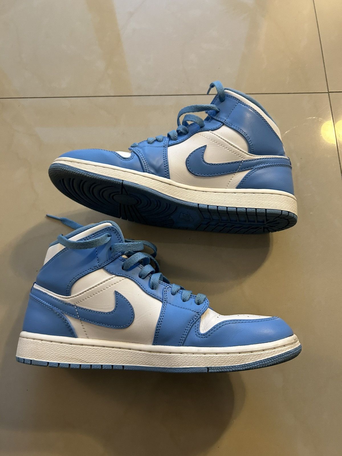 Jordan Brand 2013 Jordan 1 unc Size US 9 / EU 42 - 2 Thumbnail
