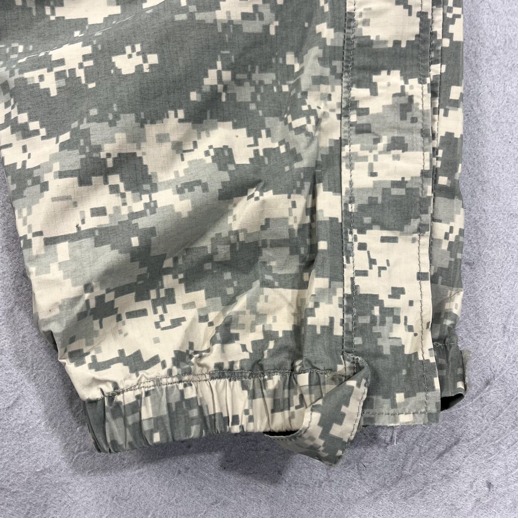 Rains ADS Cargo Pants Mens M Camouflage Green Gen III ECWCS Rain Waterproof Army Pants Mens Size US 31 - 5 Thumbnail