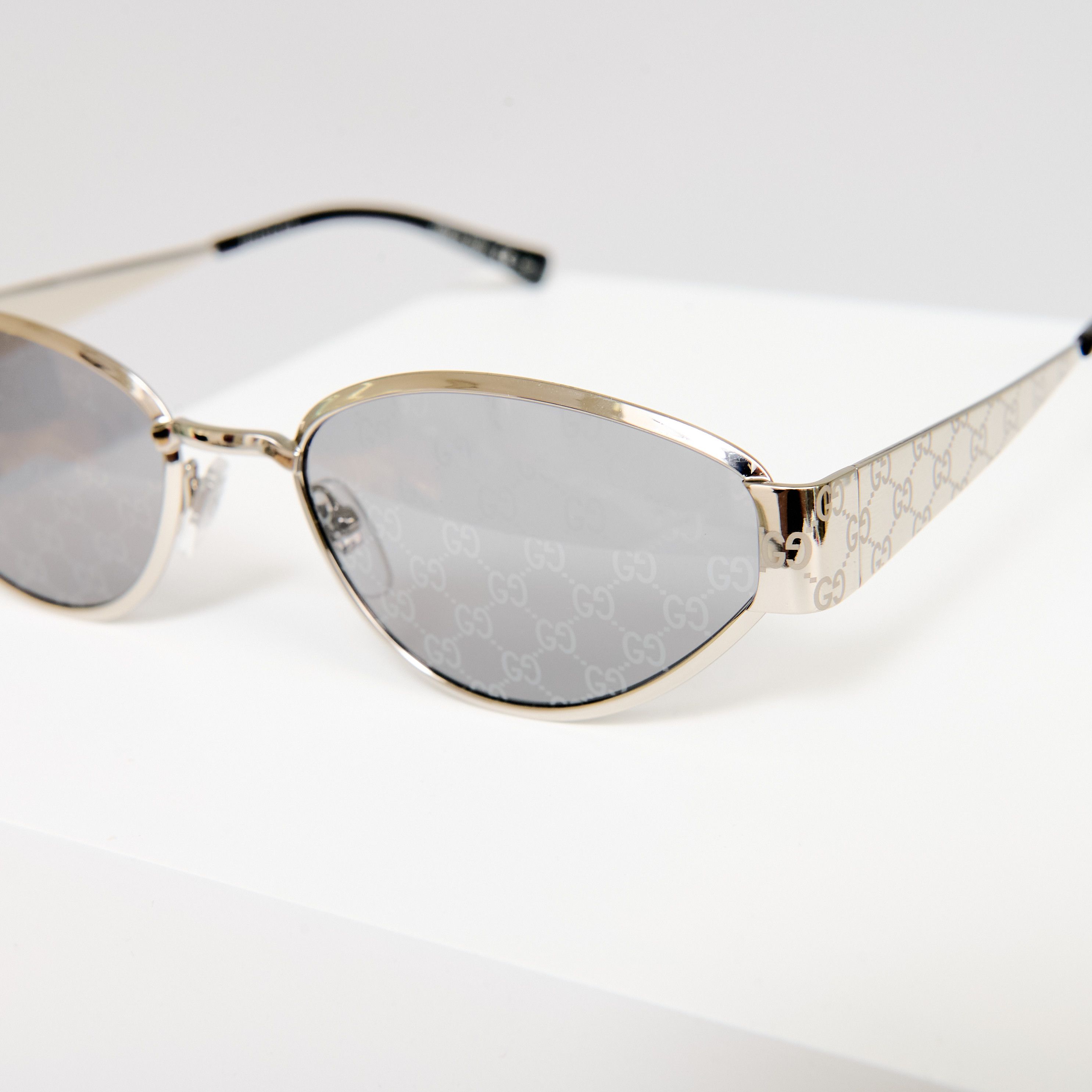 Gucci GUCCI GG1853S 002 SUNGLASSES Size ONE SIZE - 2 Thumbnail