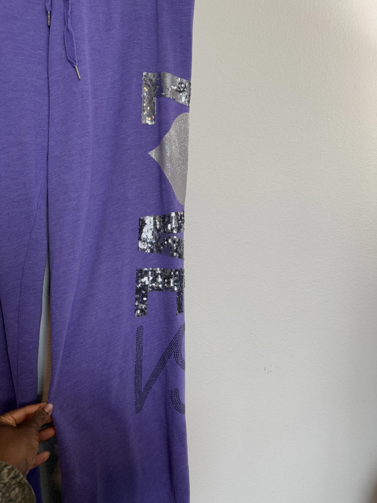 Designer Y2K purple Victoria’s Secret embellished sweatpants. Size 32" / US 10 / IT 46 - 6 Thumbnail