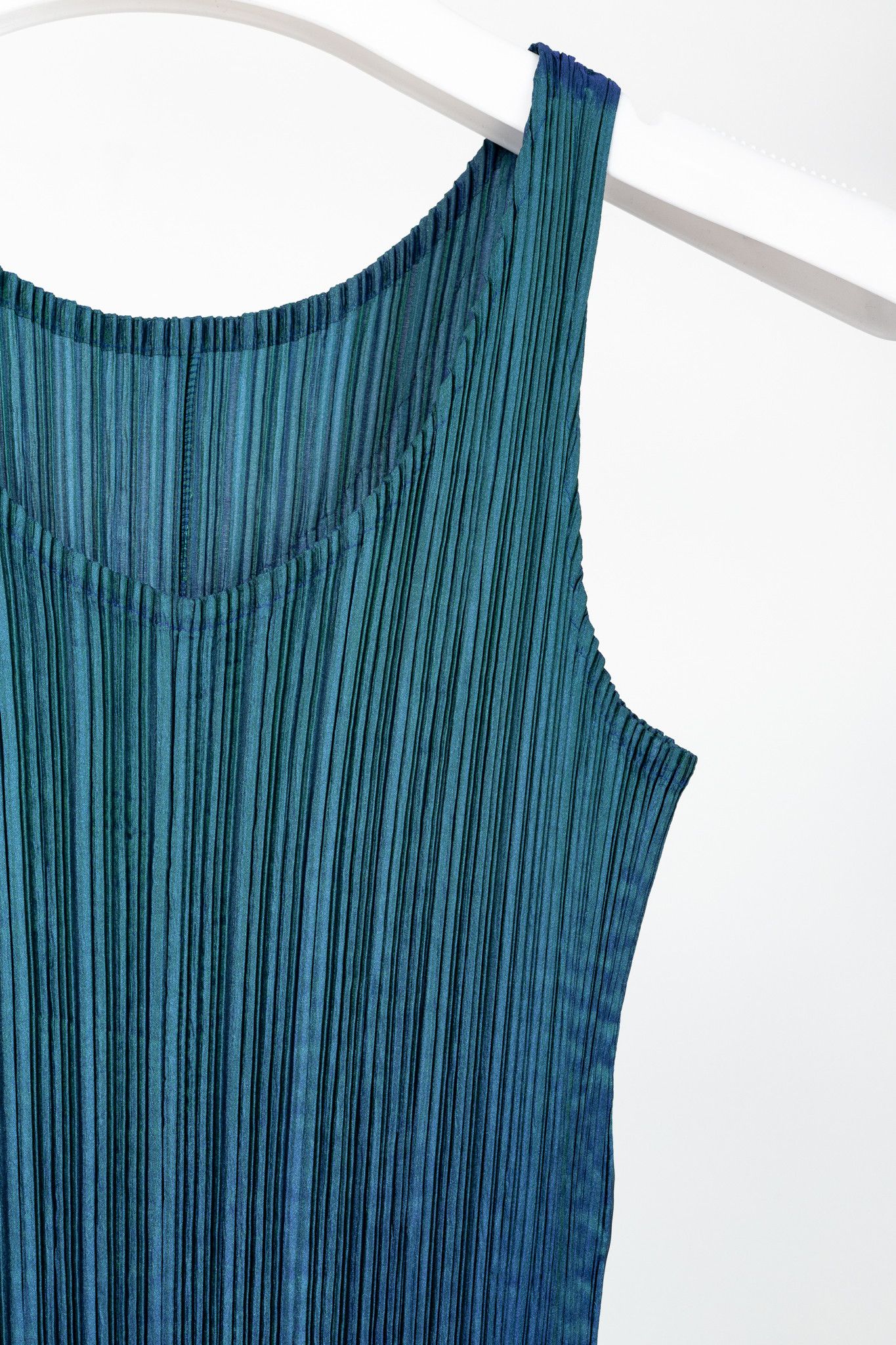 Issey Miyake Issey Miyake Metallic-Blue Ruffle-Hem Sleeveless Maxi Dress Size S / US 4 / IT 40 - 4 Thumbnail