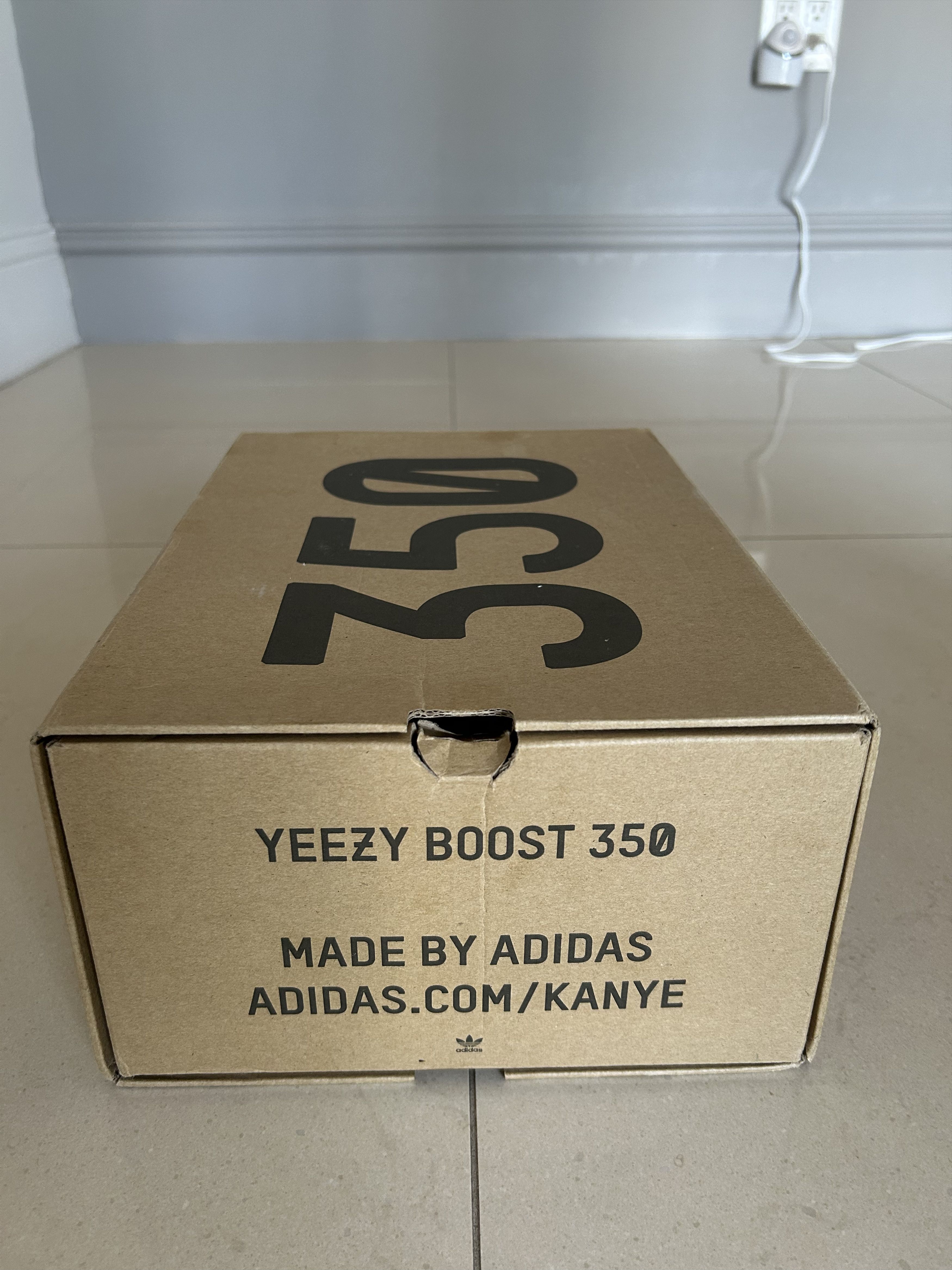 Yeezy Adidas Yeezy Boost 350 V2 Butter Size US 8.5 / EU 41-42 - 9 Thumbnail