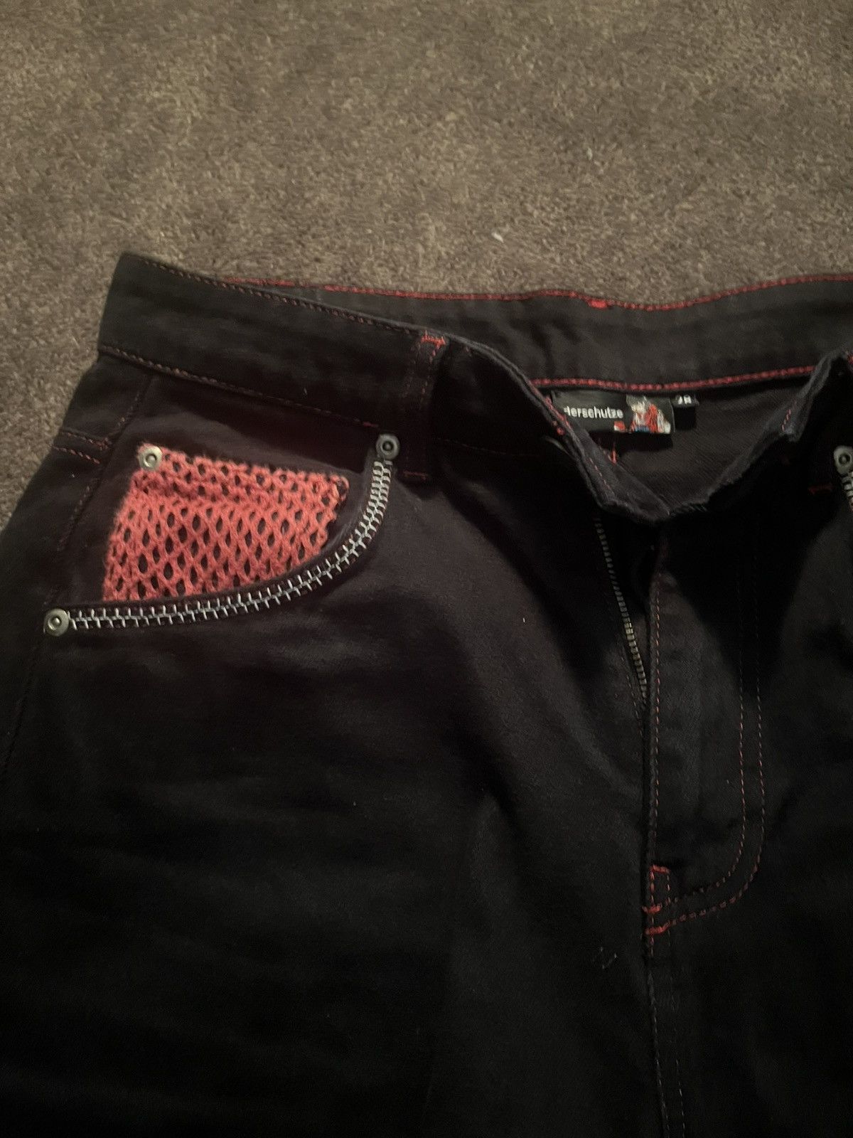 Derschutze Black Desrchutze “Lotus” jorts Size US 28 / EU 44 - 5 Thumbnail
