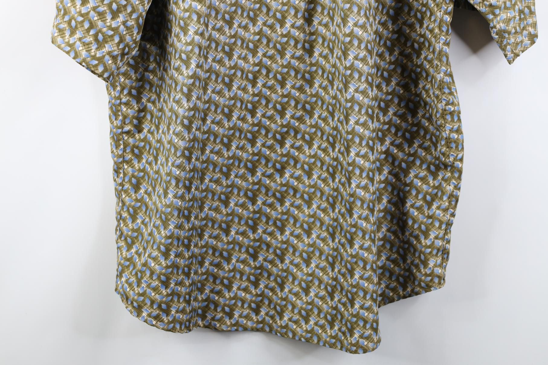 Vintage Vintage 90s Streetwear Short Sleeve Collared Button Shirt Size US L / EU 52-54 / 3 - 9 Thumbnail