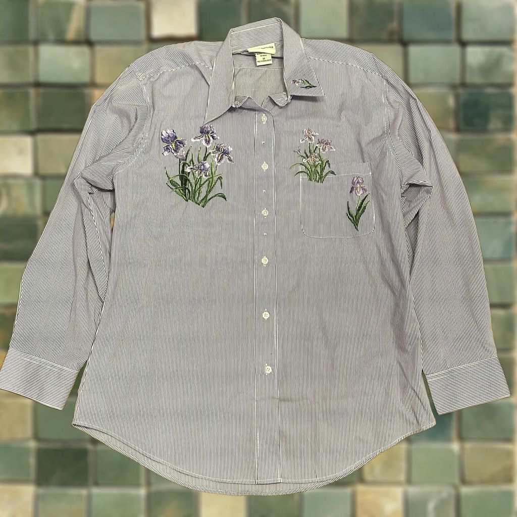 Vintage VINTAGE Las Olas Shirt Womens Medium Purple Long Sleeve Floral Embroidered Size M / US 6-8 / IT 42-44 - 1 Thumbnail