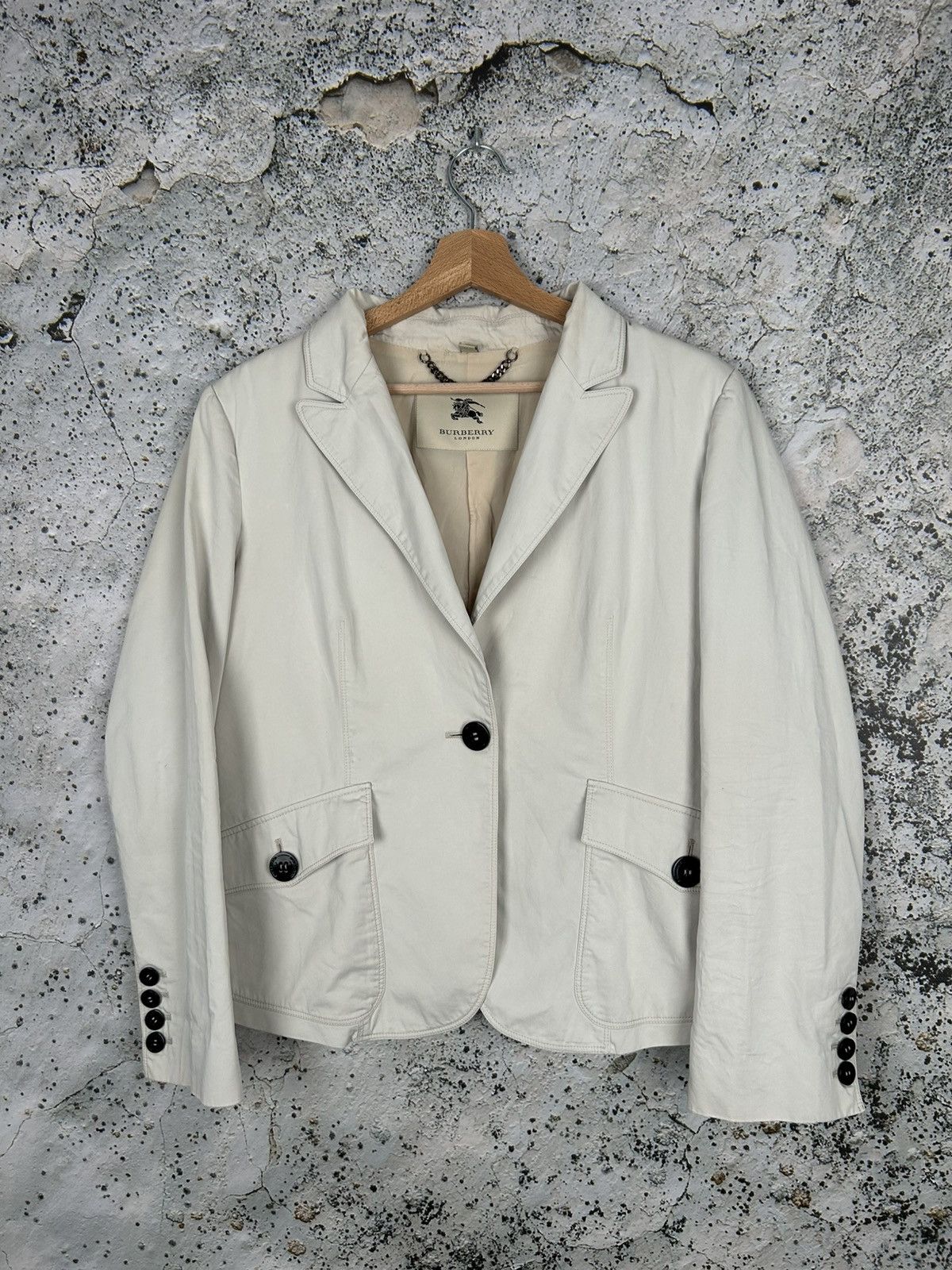 Burberry Vintage Burberry White Blazer Jacket Designer Made in Poland Size L / US 10 / IT 46 - 1 Thumbnail