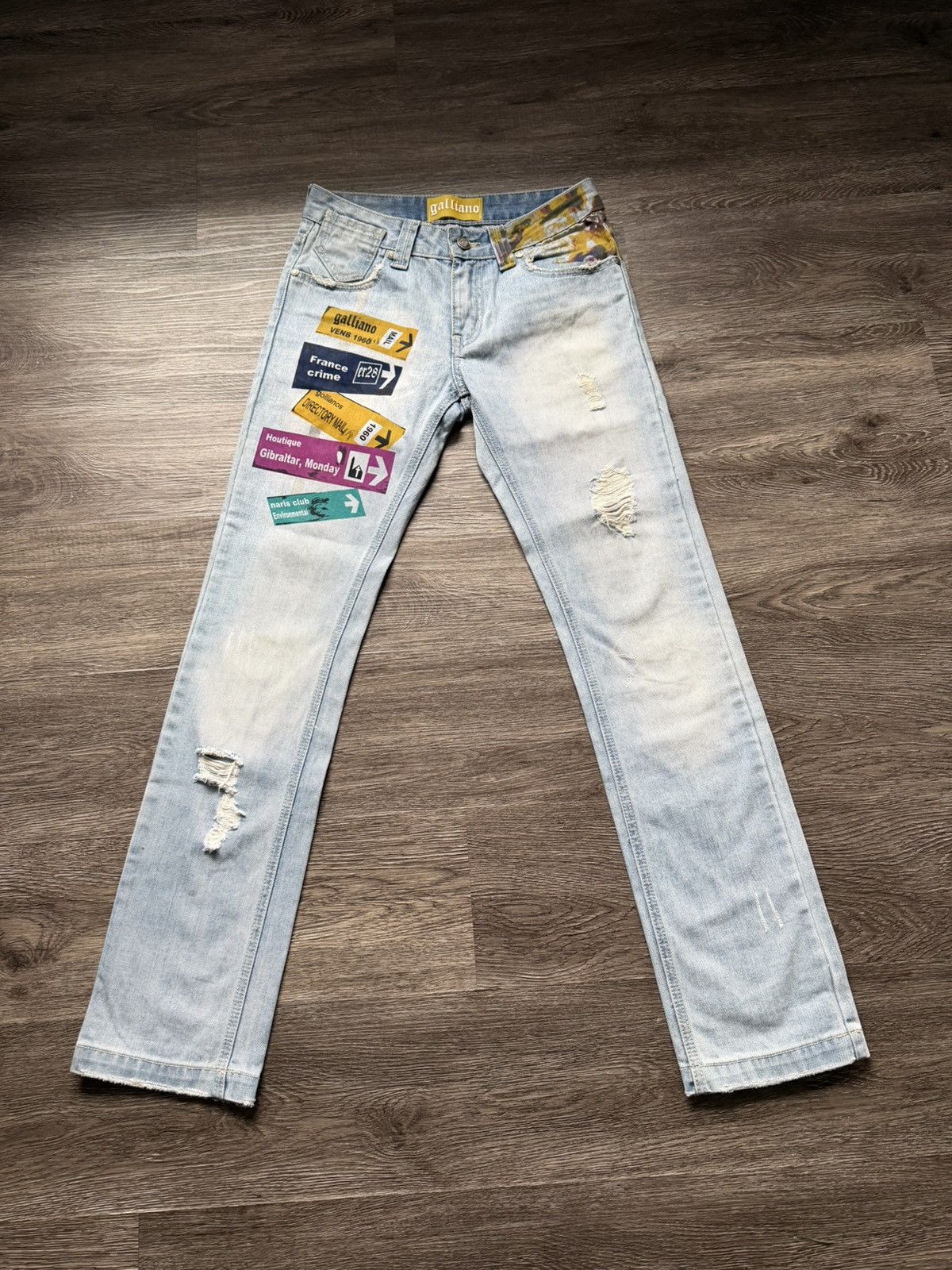 John Galliano Rare John galliano Street Signs Multi Patch Denim Jeans Size US 28 / EU 44 - 1 Thumbnail