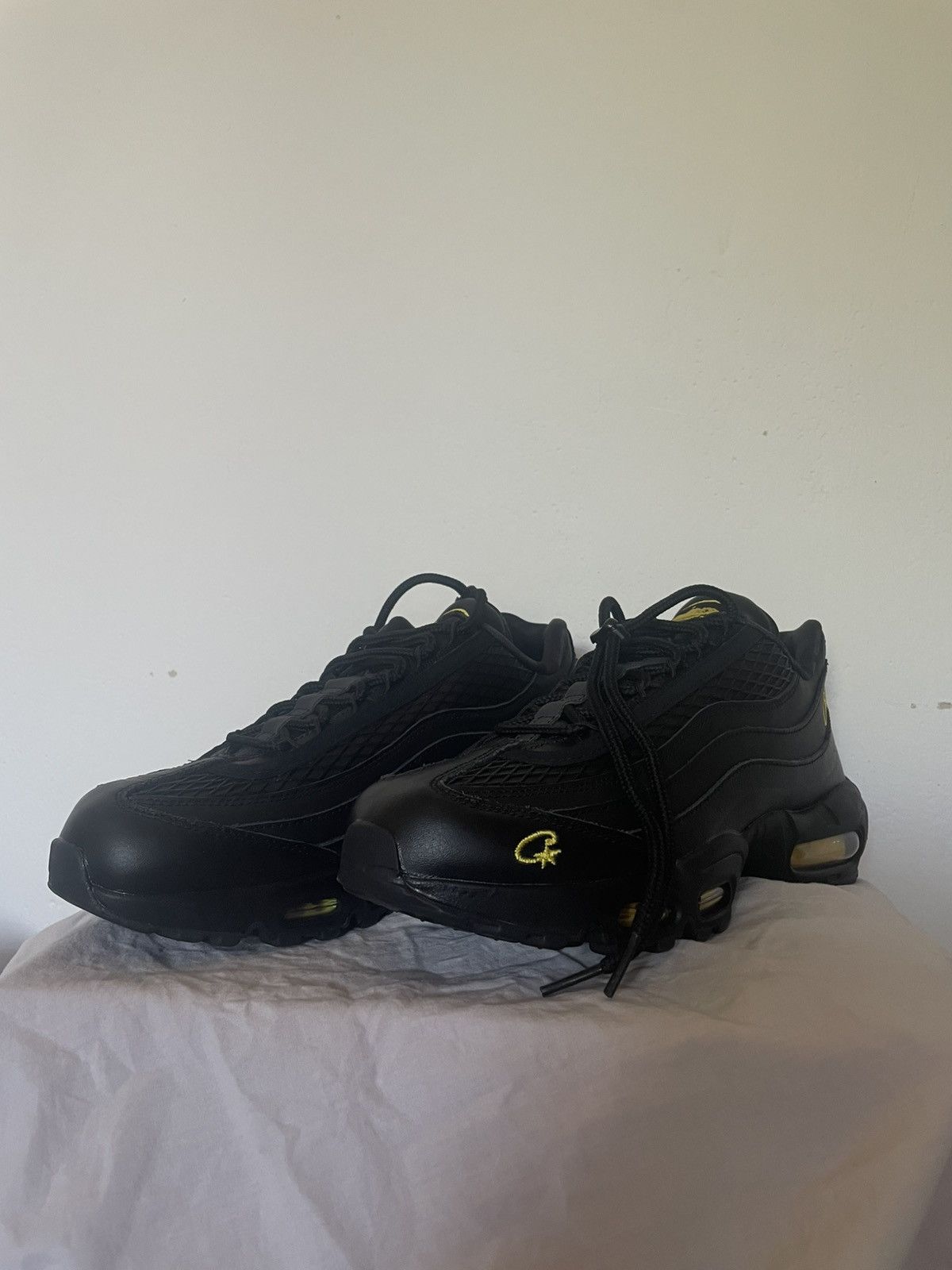 Corteiz × Designer × Nike Nike x Corteiz Air Max 95 Honey Black Size US 9 / EU 42 - 8 Thumbnail