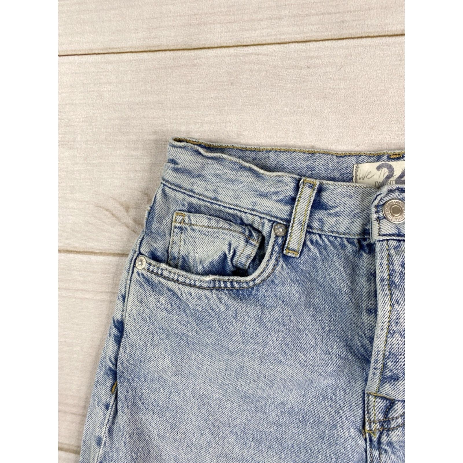 Vintage We the Free Jeans Womens Boyfriend 24 Blue Distressed Denim Button Fly Regular Waist 5-Pocket Bohemian Distressed Size 42" / US 20 - 2 Thumbnail