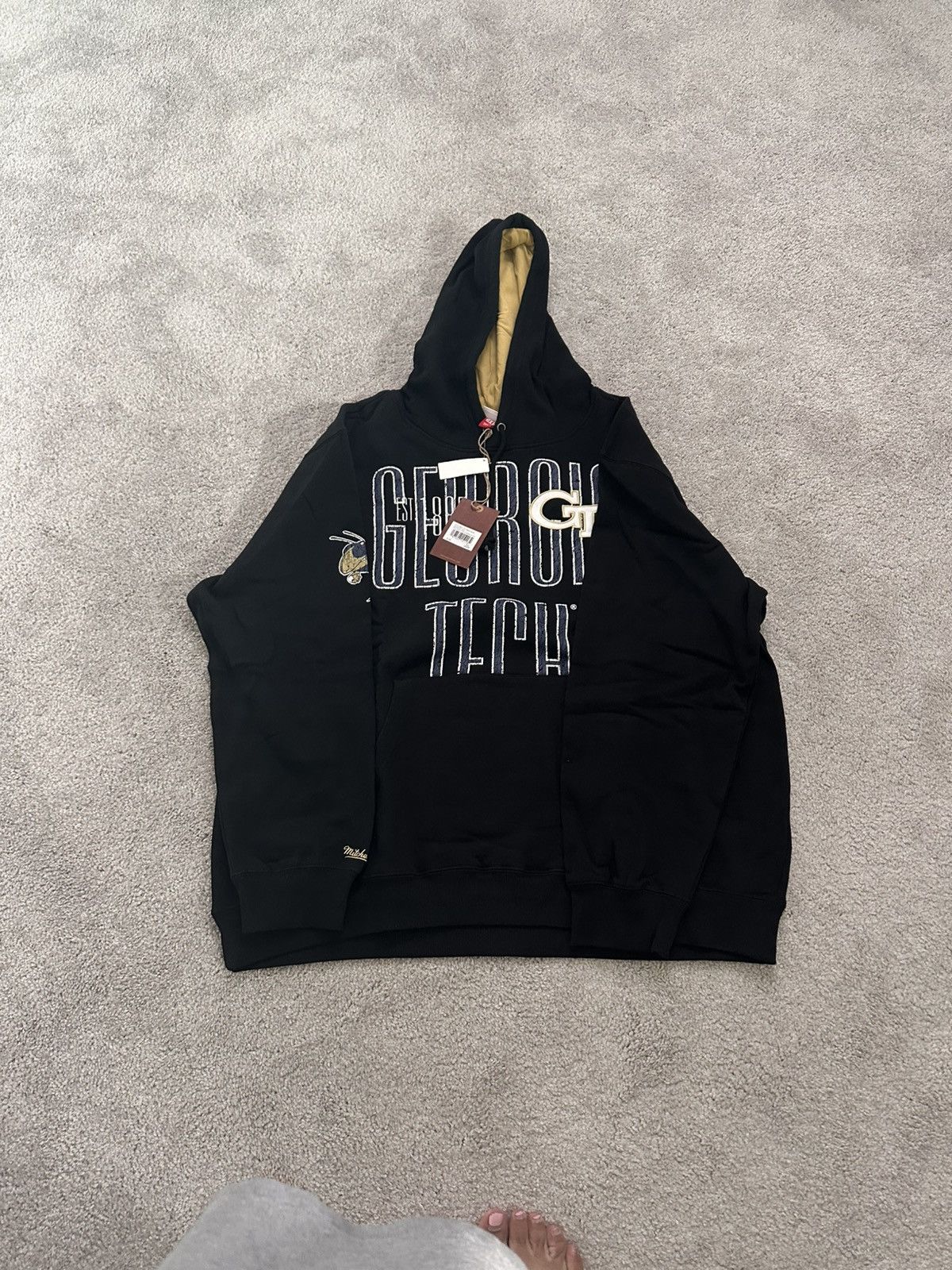 Mitchell & Ness Mitchell & Ness NCAA Georgia Tech Hoodie 2XL NWT Size US XXL / EU 58 / 5 - 6 Thumbnail