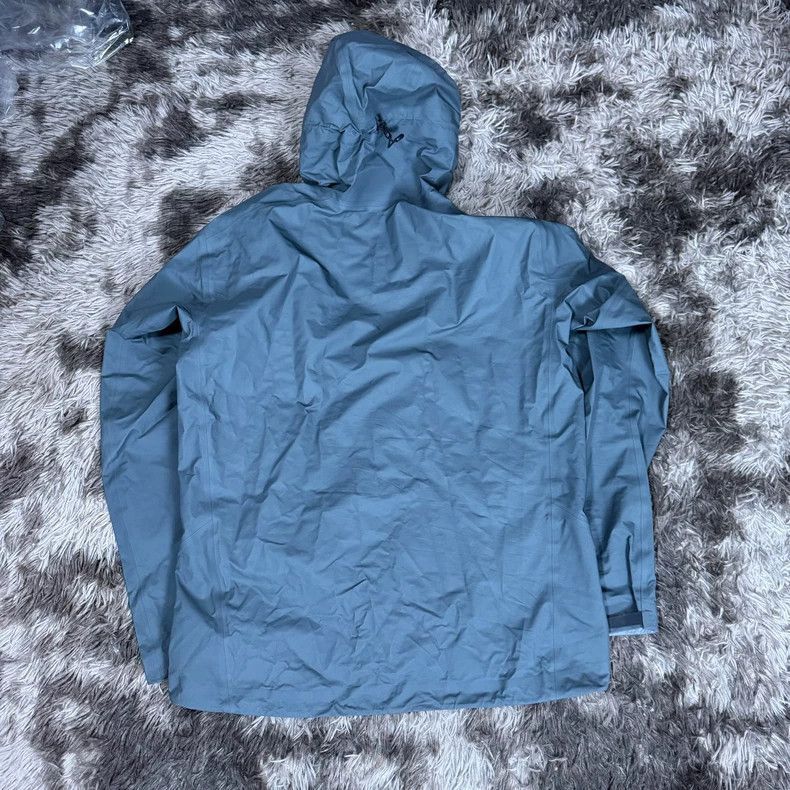 Arc'teryx Arc'teryx Beta Jacket Dark Frost Gray Size US XL / EU 56 / 4 - 2 Thumbnail