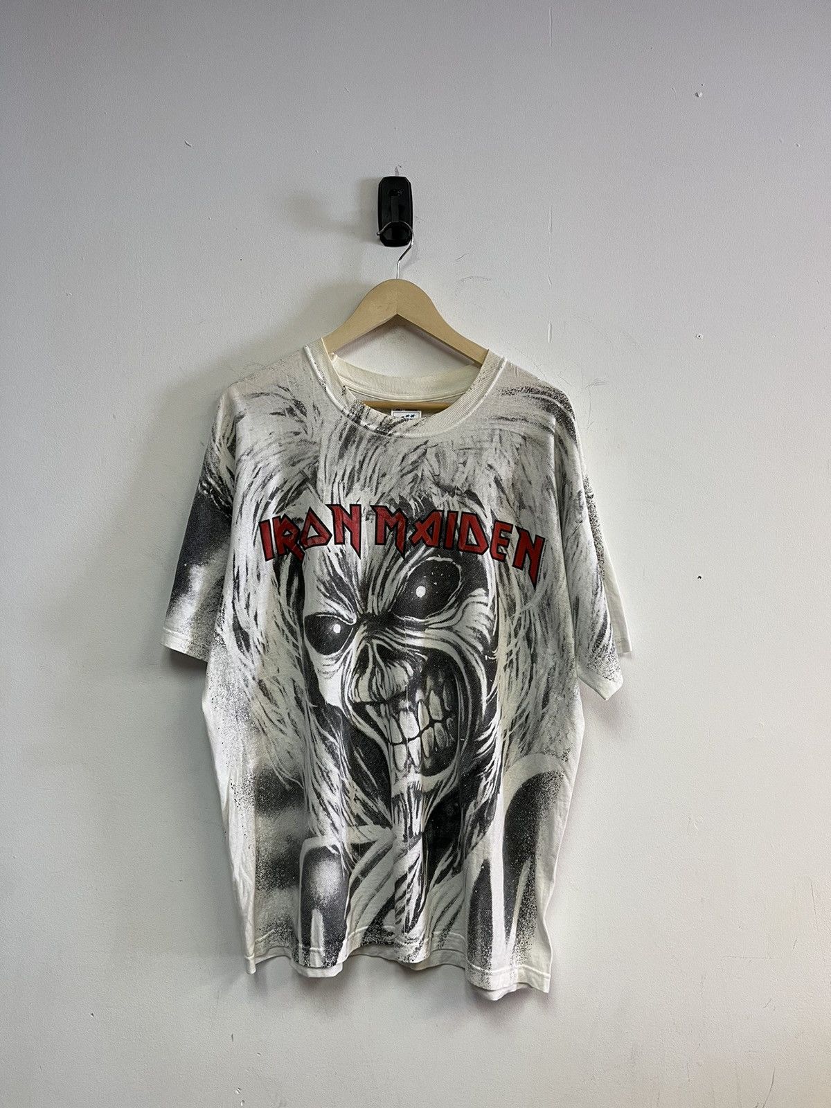 Vintage 1999 Iron Maiden AOP Tee Size US XL / EU 56 / 4 - 1 Thumbnail