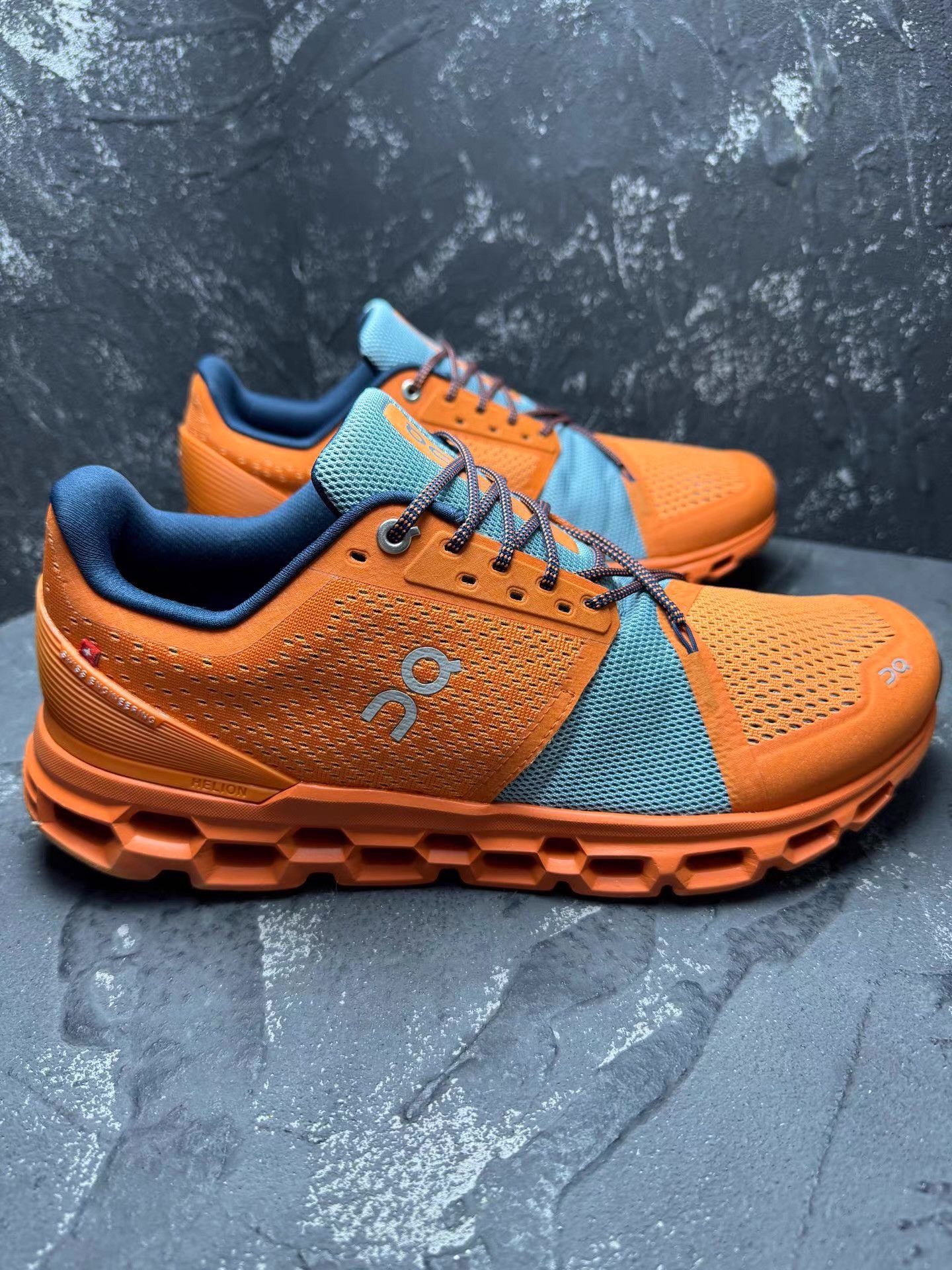 On On Cloudstratus Gray & Orange Running Shoes Q10 Size US 10 / EU 43 - 4 Thumbnail