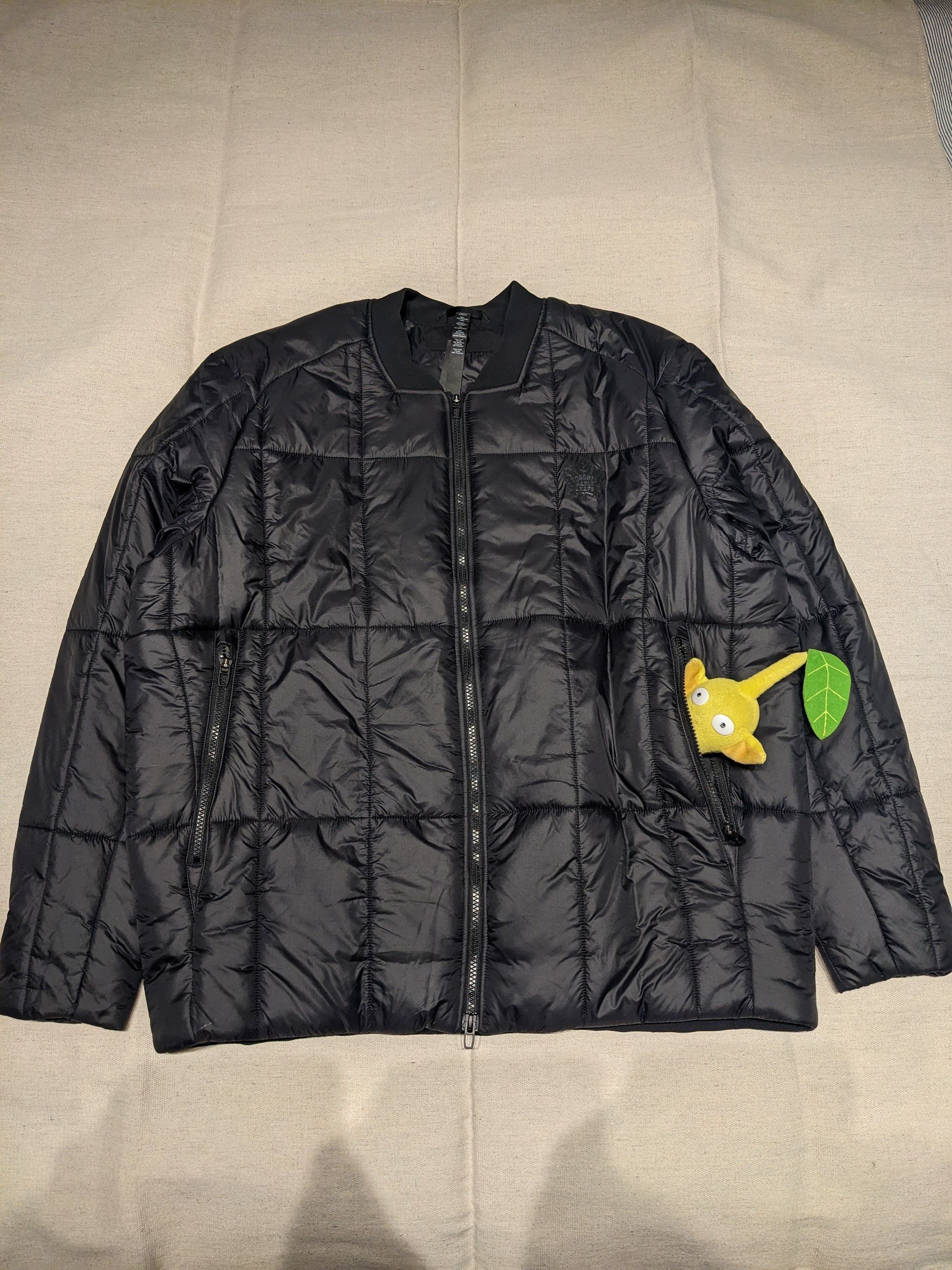 Lululemon Lululemon Maple Leafs Insulated Bomber Jacket mens XXL Size US XXL / EU 58 / 5 - 1 Thumbnail