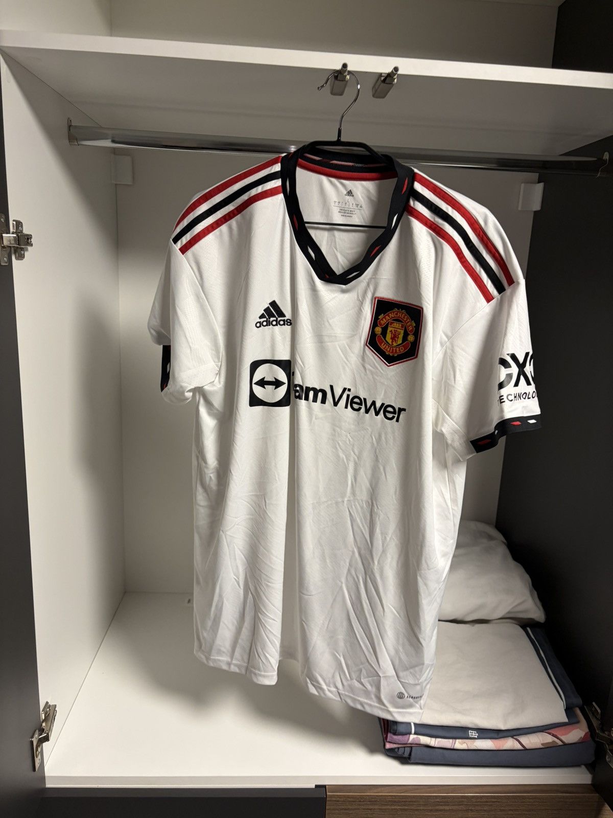 Adidas ADIDAS SPORT MANCHESTER UNITED JEARSY Size US L / EU 52-54 / 3 - 1 Thumbnail