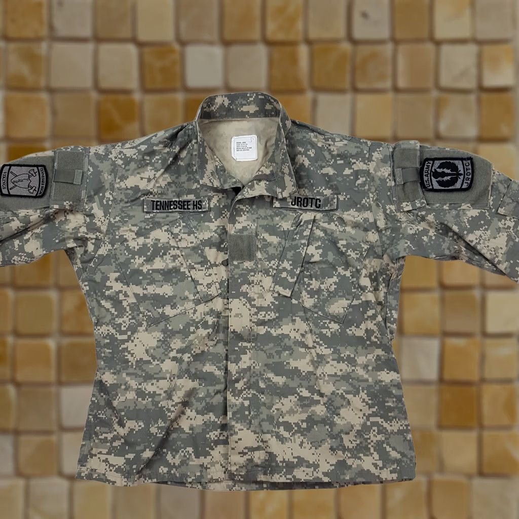 Vintage VINTAGE Army Digital Camo Military Patch Men's M Short Jacket Field Coat Zip Up Size US 31 - 1 Thumbnail