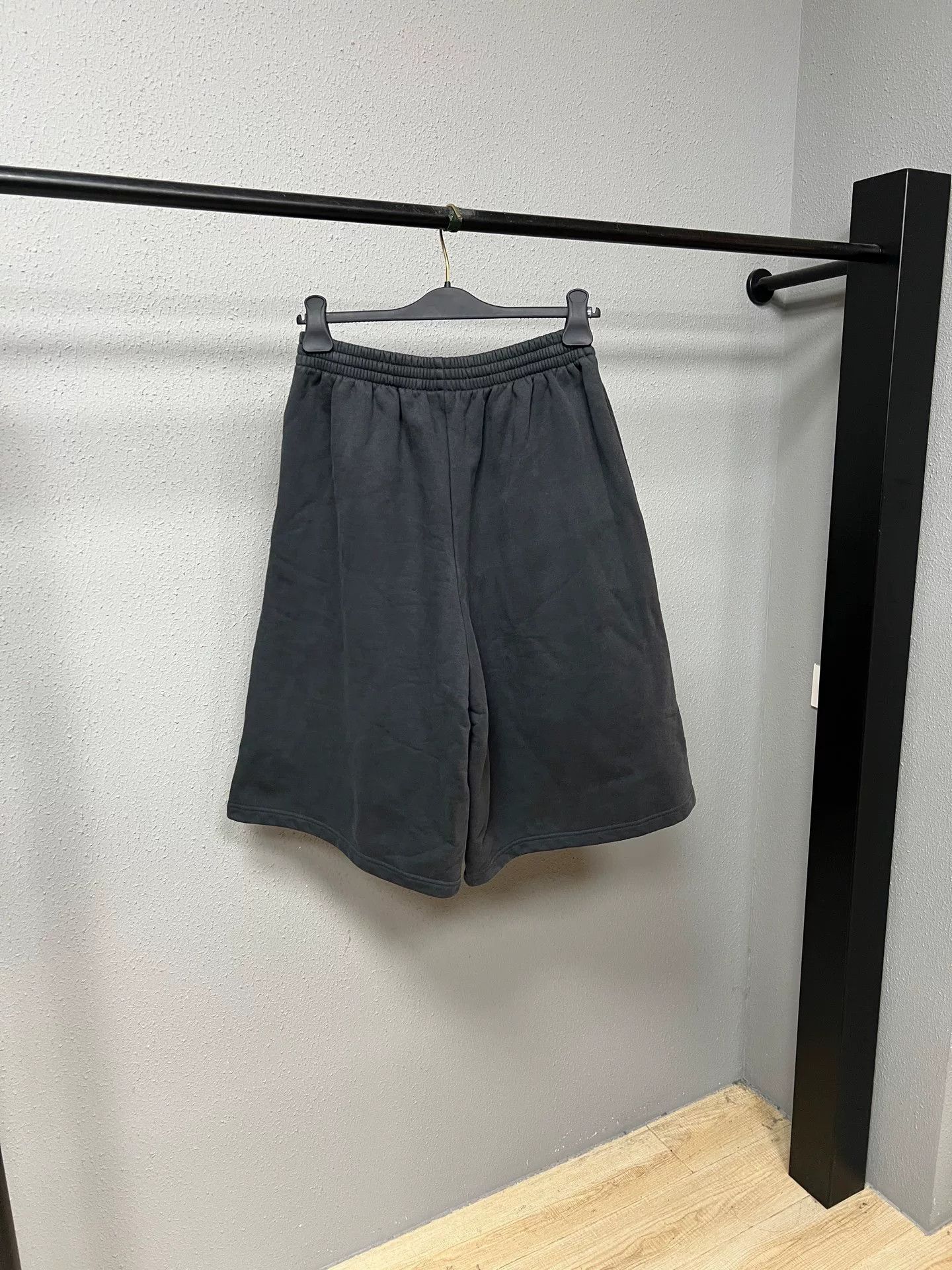 Balenciaga Balenciaga Men’s Gray Athletic Shorts Size S Size US 26 / EU 42 - 2 Thumbnail