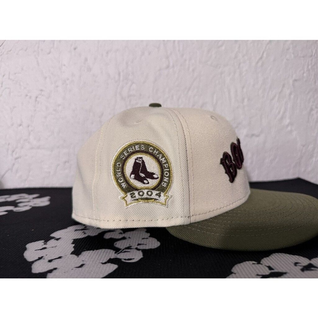New Era 7 1/4 - Boston Red Sox Fitted Hat - Script Logo Olive Chrome Size ONE SIZE - 3 Thumbnail