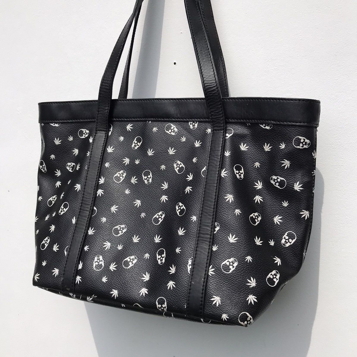 Lucien Pellat-Finet 🔥Hot Item🔥Lucien Pellat-Finet Skull Hemp Handsbag Size ONE SIZE - 8 Thumbnail