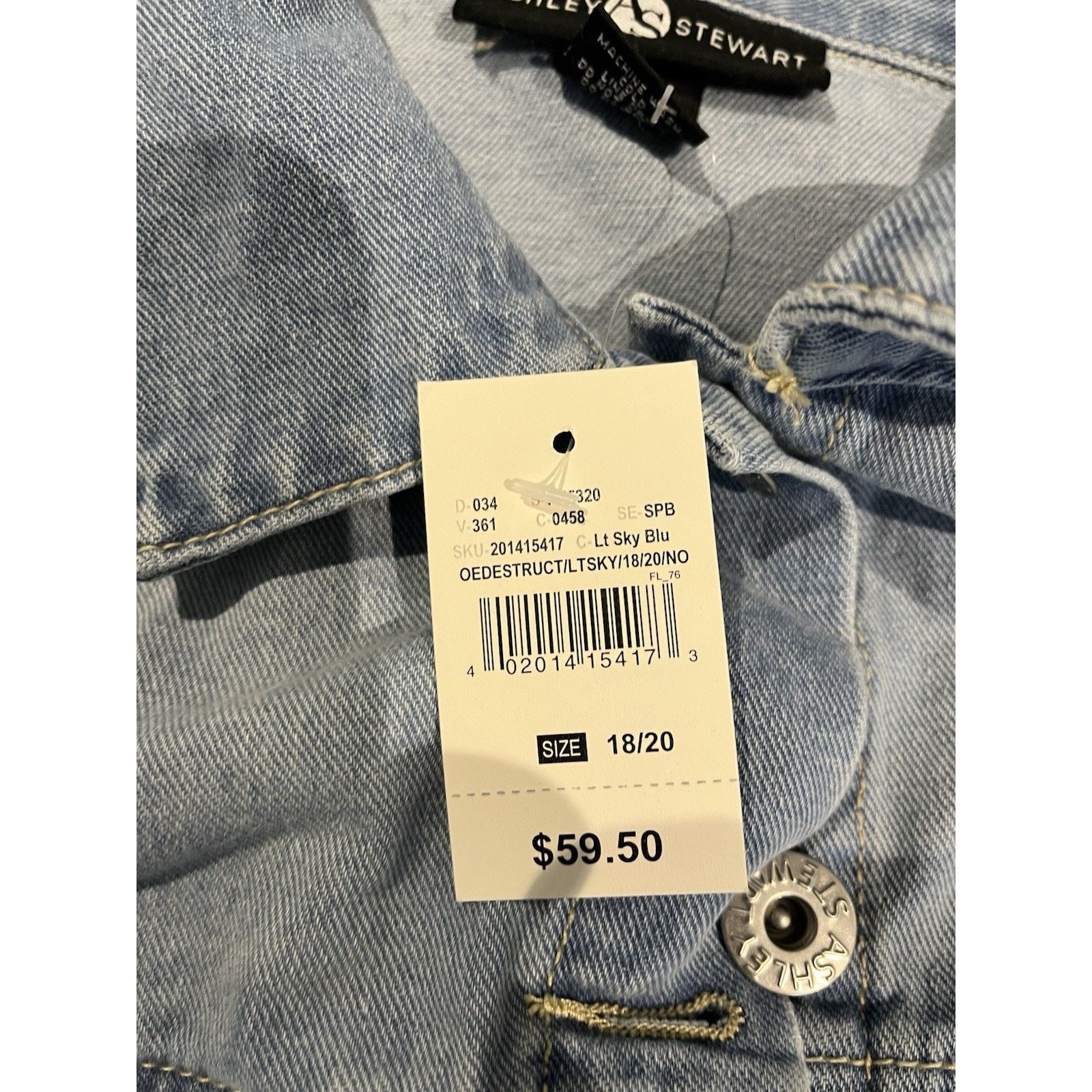 Other Ashley Stewart Women's 18/20 button cropped denim jacket NWT Size XXL / US 16-18 / IT 52-54 - 8 Thumbnail