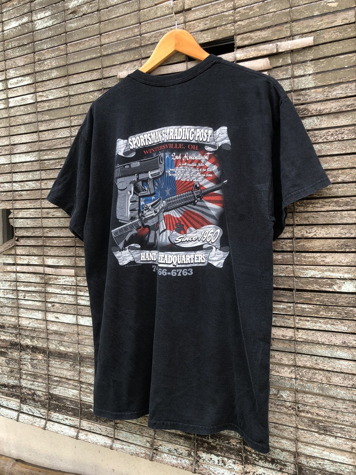 Vintage Vintage Y2K Sportmans Trading Post Hand Gun Backhit Tshirt Size US L / EU 52-54 / 3 - 2 Thumbnail