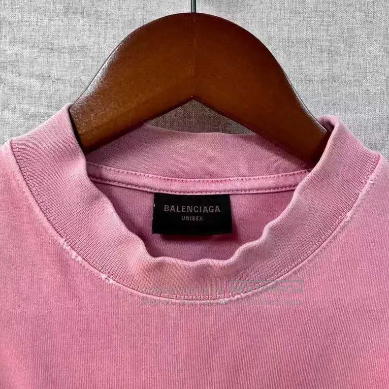 Balenciaga Balenciaga Distressed pink Eiffel Tower short-sleeve Size US S / EU 44-46 / 1 - 4 Thumbnail