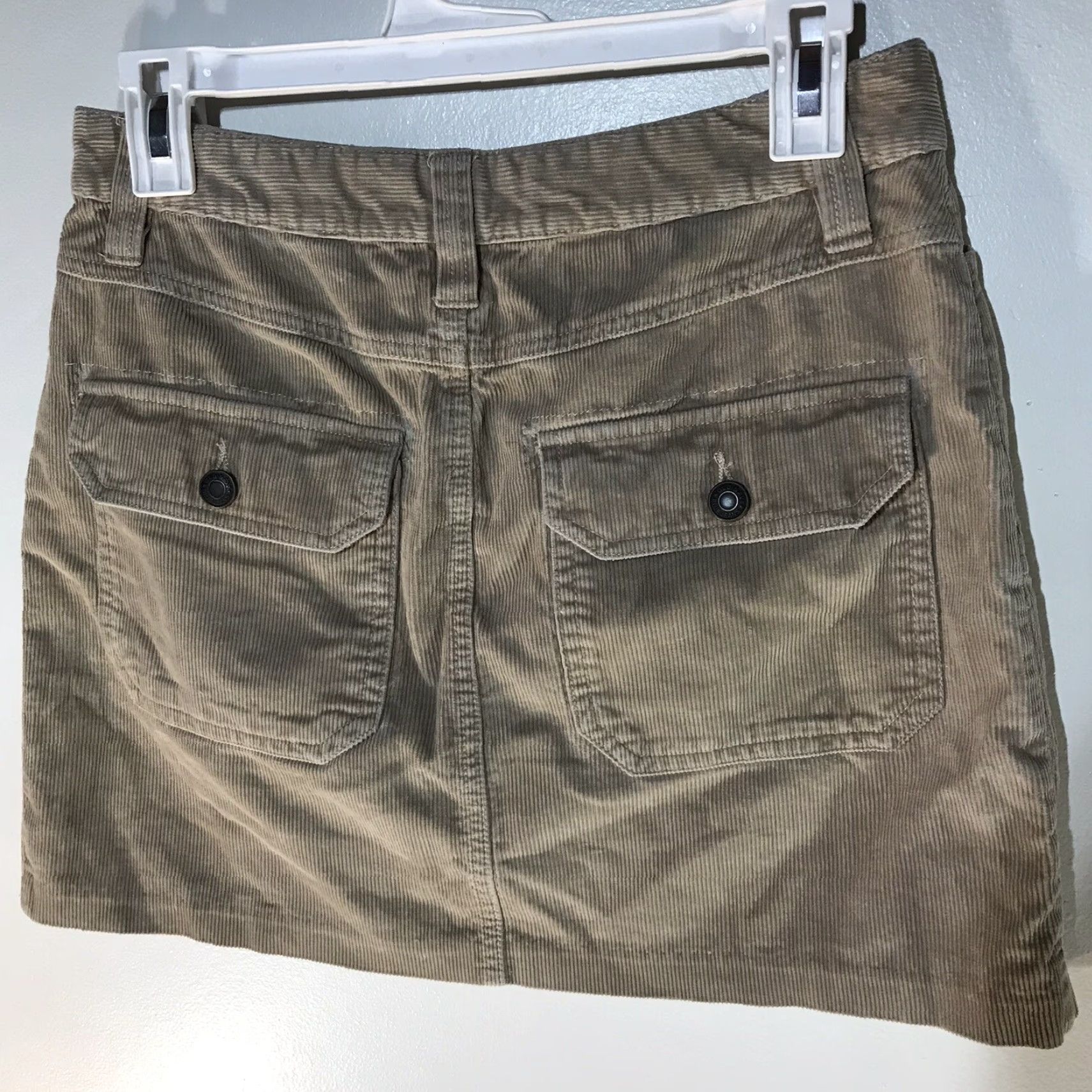 Old Navy Old Navy Women's Corduroy Mini Skirt Size 6 Beige 90s Style Casual Summer Size 28" / US 6 / IT 42 - 3 Thumbnail