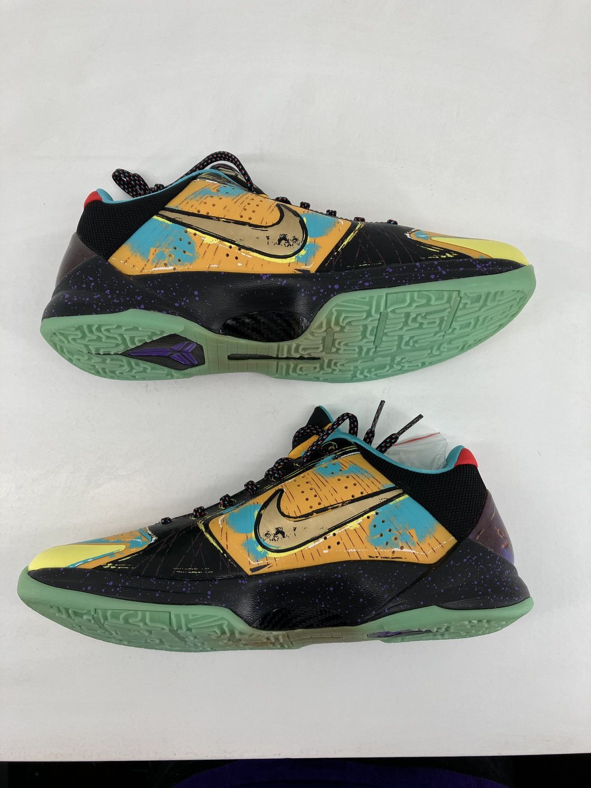 Nike Nike Kobe 5 Prelude (Finals MVP) Size US 10 / EU 43 - 1 Thumbnail