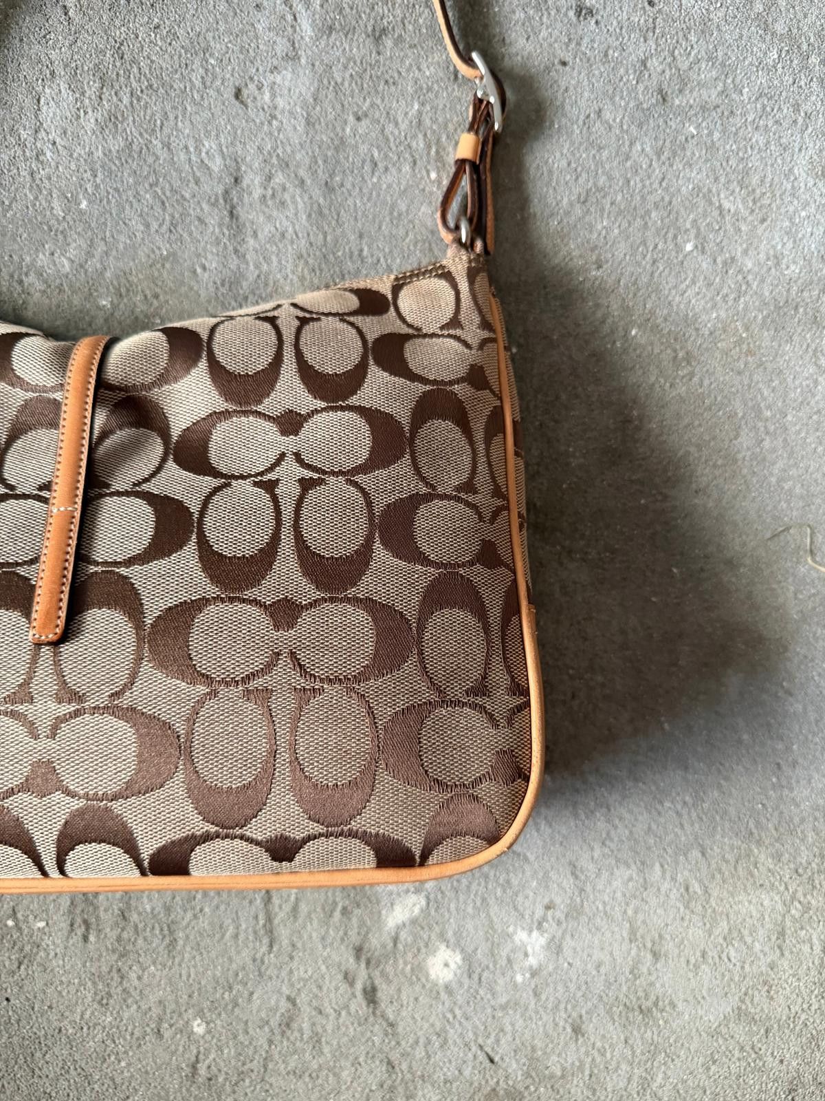 Coach Hobo Signature Clip Canvas Shoulder Bag Tan