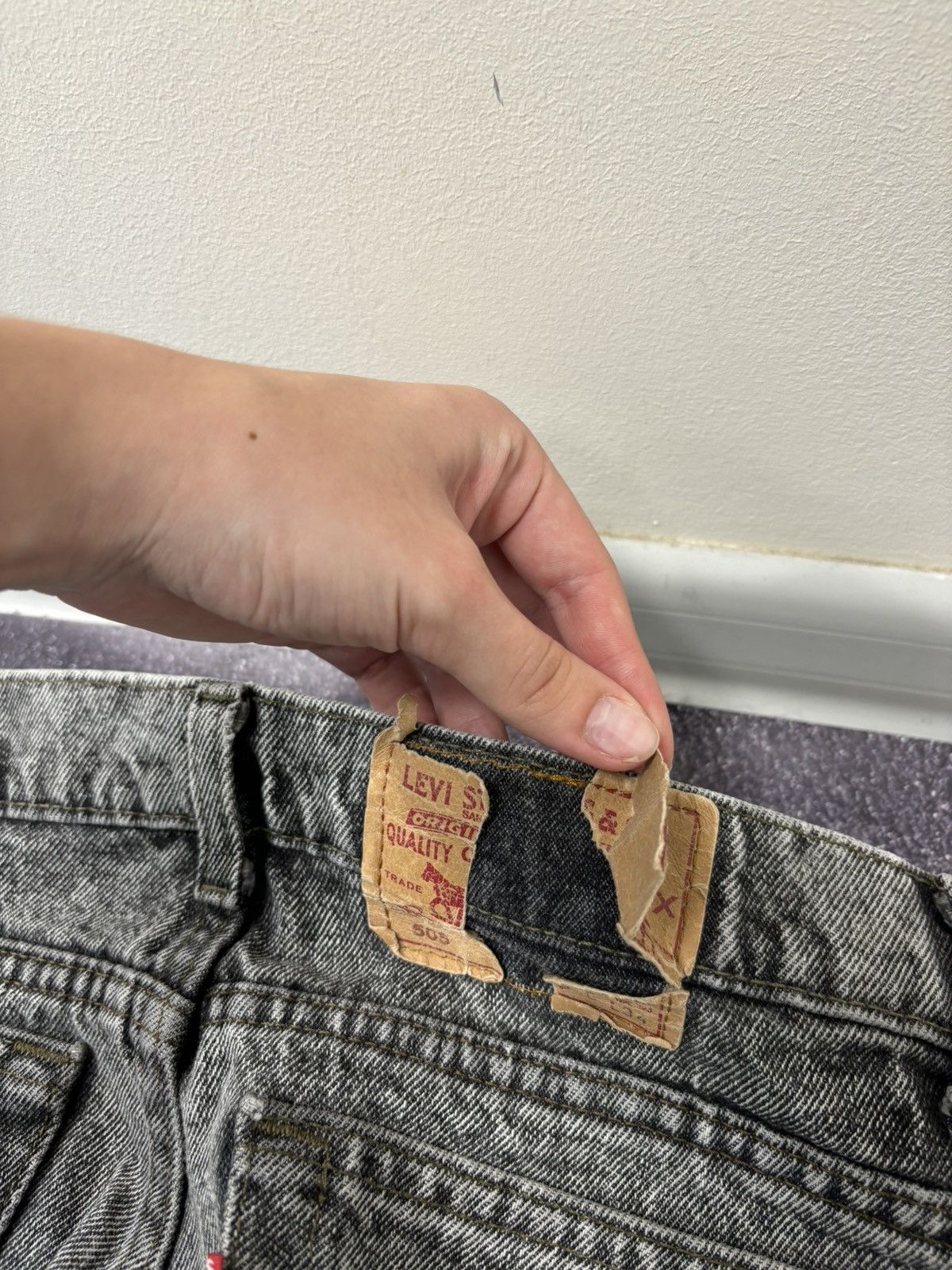 Levi's Vintage Levi’s 505 Made In USA Gray Acid Wash Denim Jeans Size US 36 / EU 52 - 8 Thumbnail