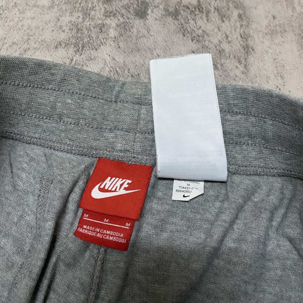 Nike Nike Shorts Vacation Summer Grey Size US 32 / EU 48 - 5 Thumbnail