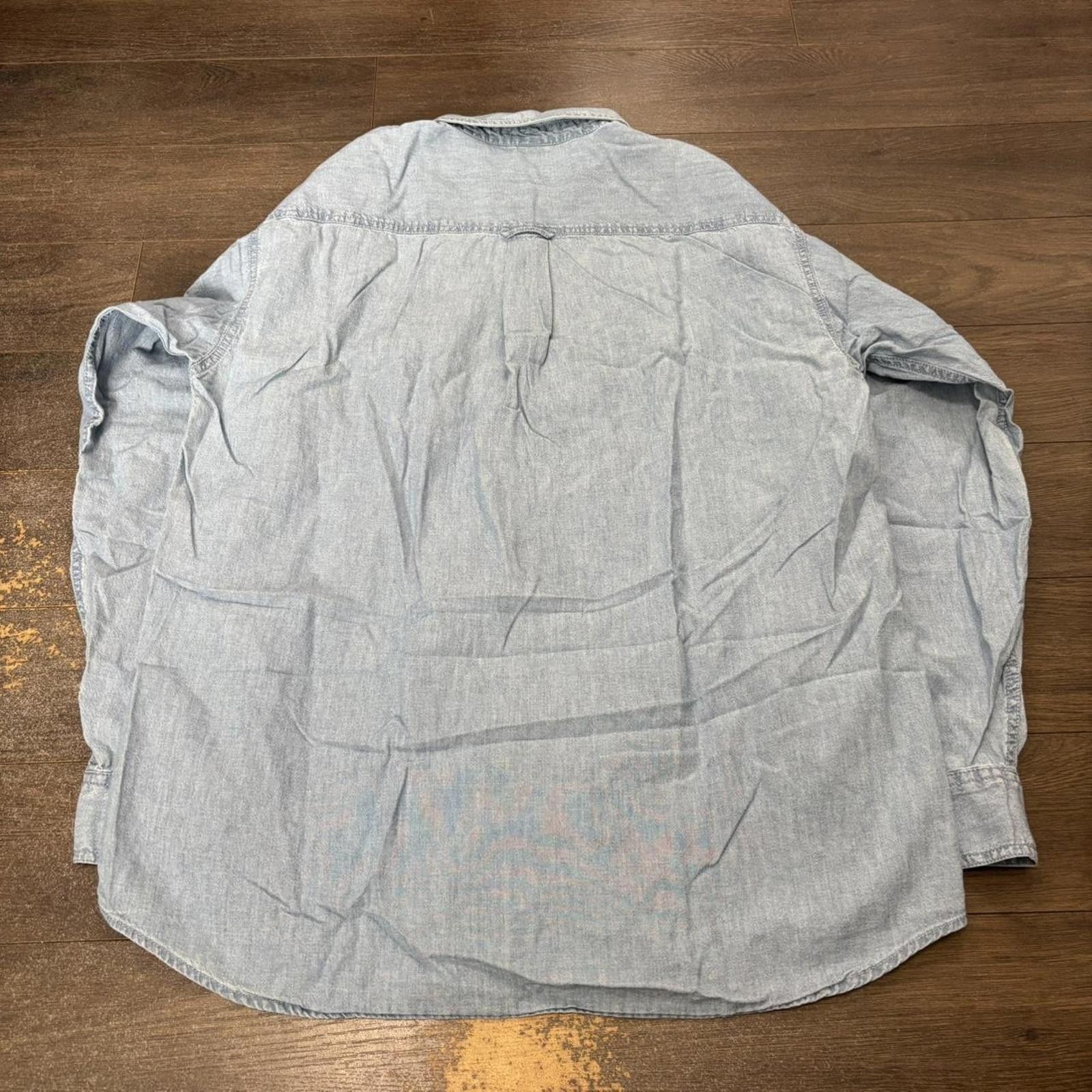 Designer vintage embroidered looney tunes button up denim shirt Size US L / EU 52-54 / 3 - 4 Thumbnail