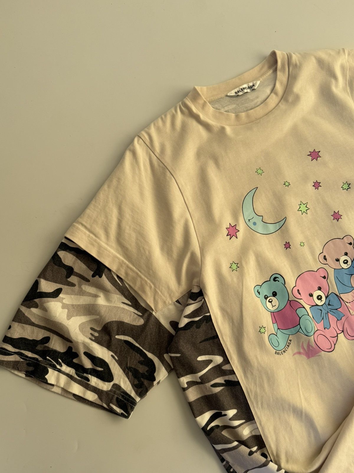 Balenciaga Balenciaga Camo Double-Layer Love Bear Tee Size US XS / EU 42 / 0 - 5 Thumbnail