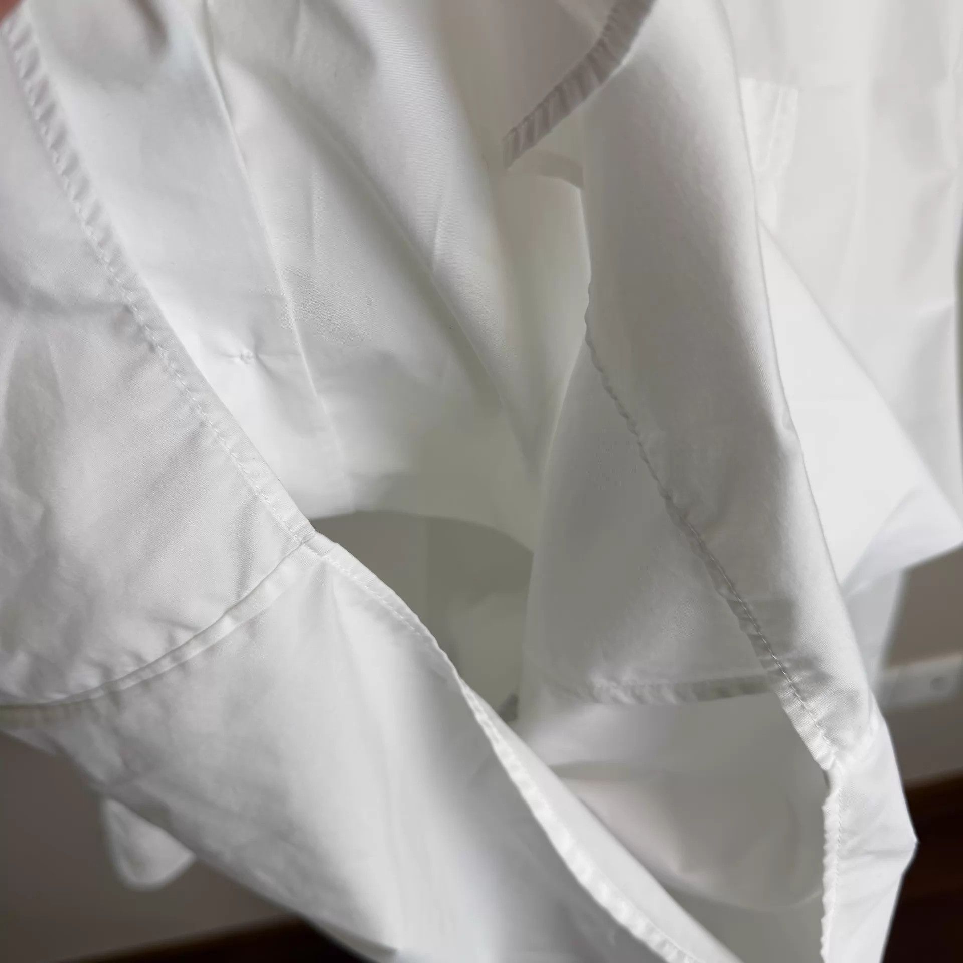 Balenciaga Balenciaga White BB Embroidered Shirt Size 39 Size US M / EU 48-50 / 2 - 7 Thumbnail