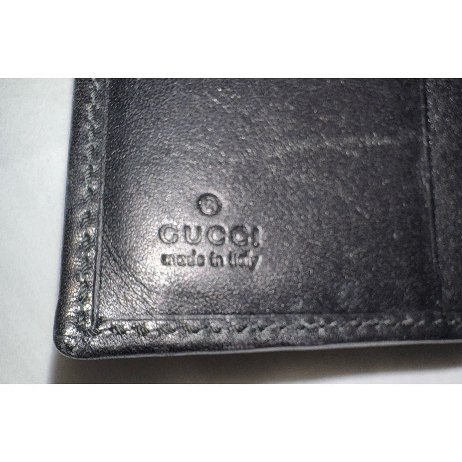 Gucci Gucci Leather Wallet With Belt Buckle Clasp Luxe Beautiful Size ONE SIZE - 5 Thumbnail